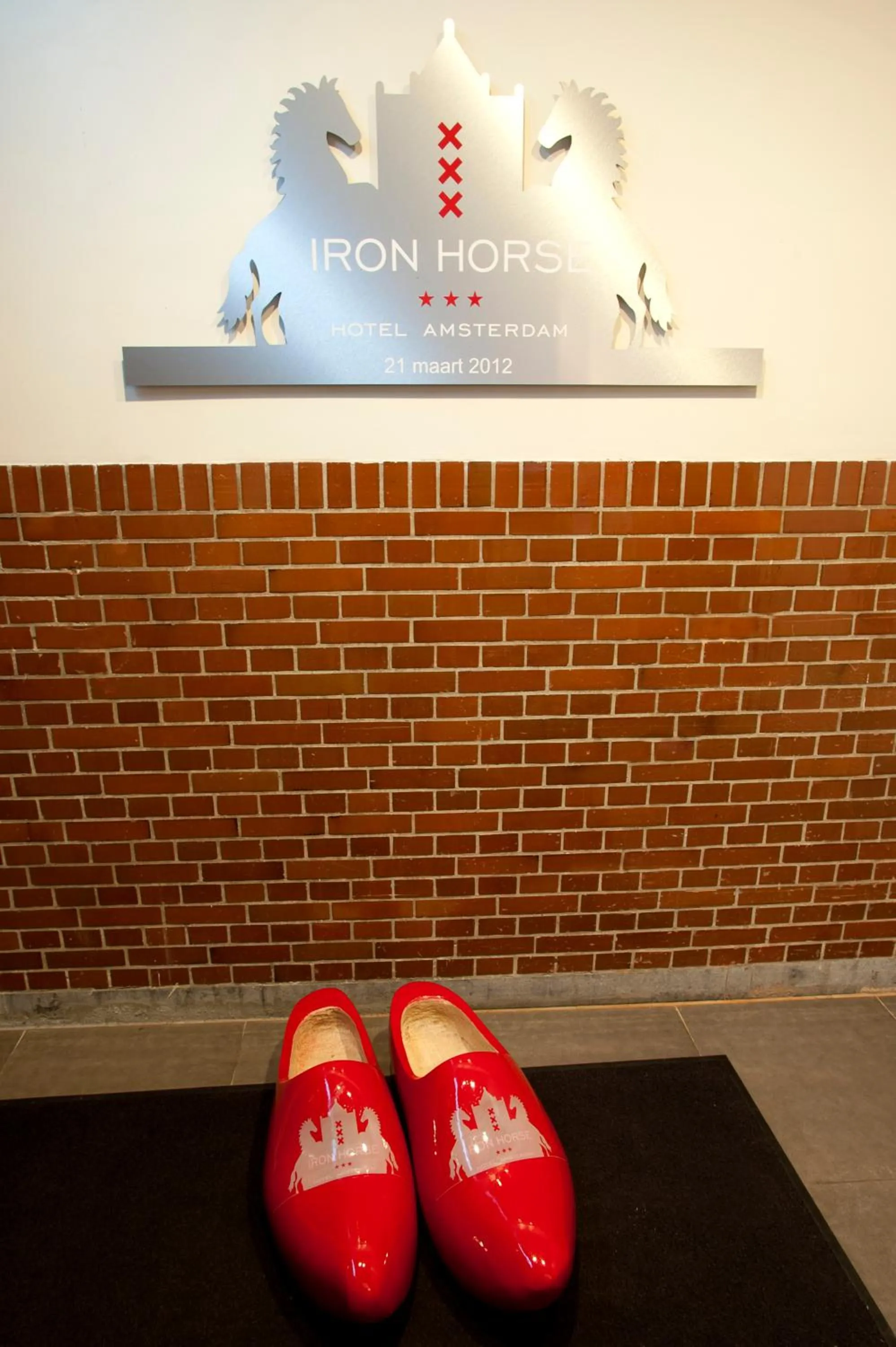 Decorative detail in Hotel Iron Horse Amsterdam