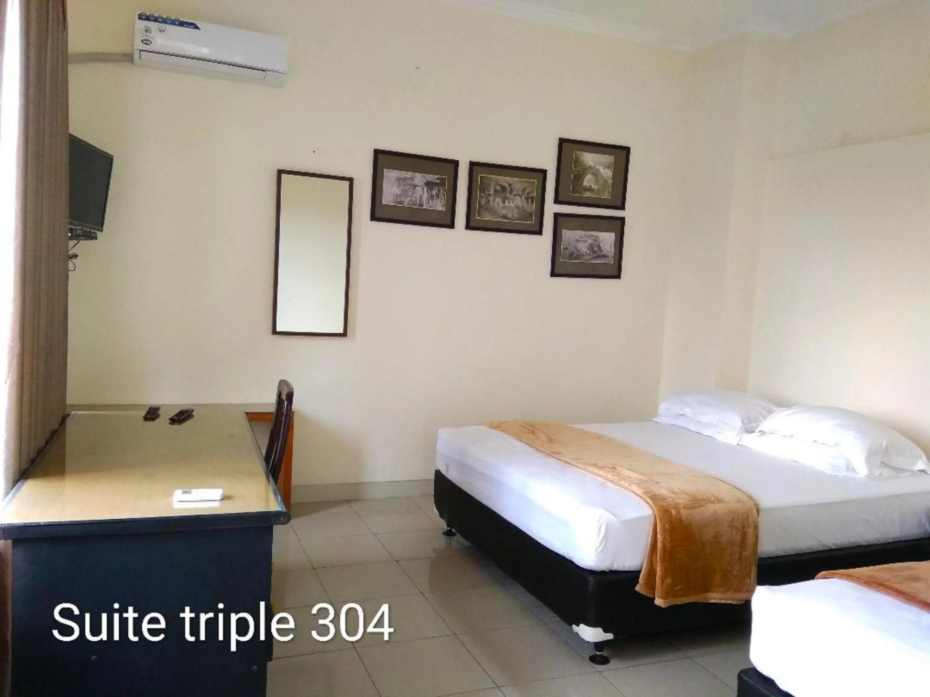 Bed in GK Gallery Rumah Sewa