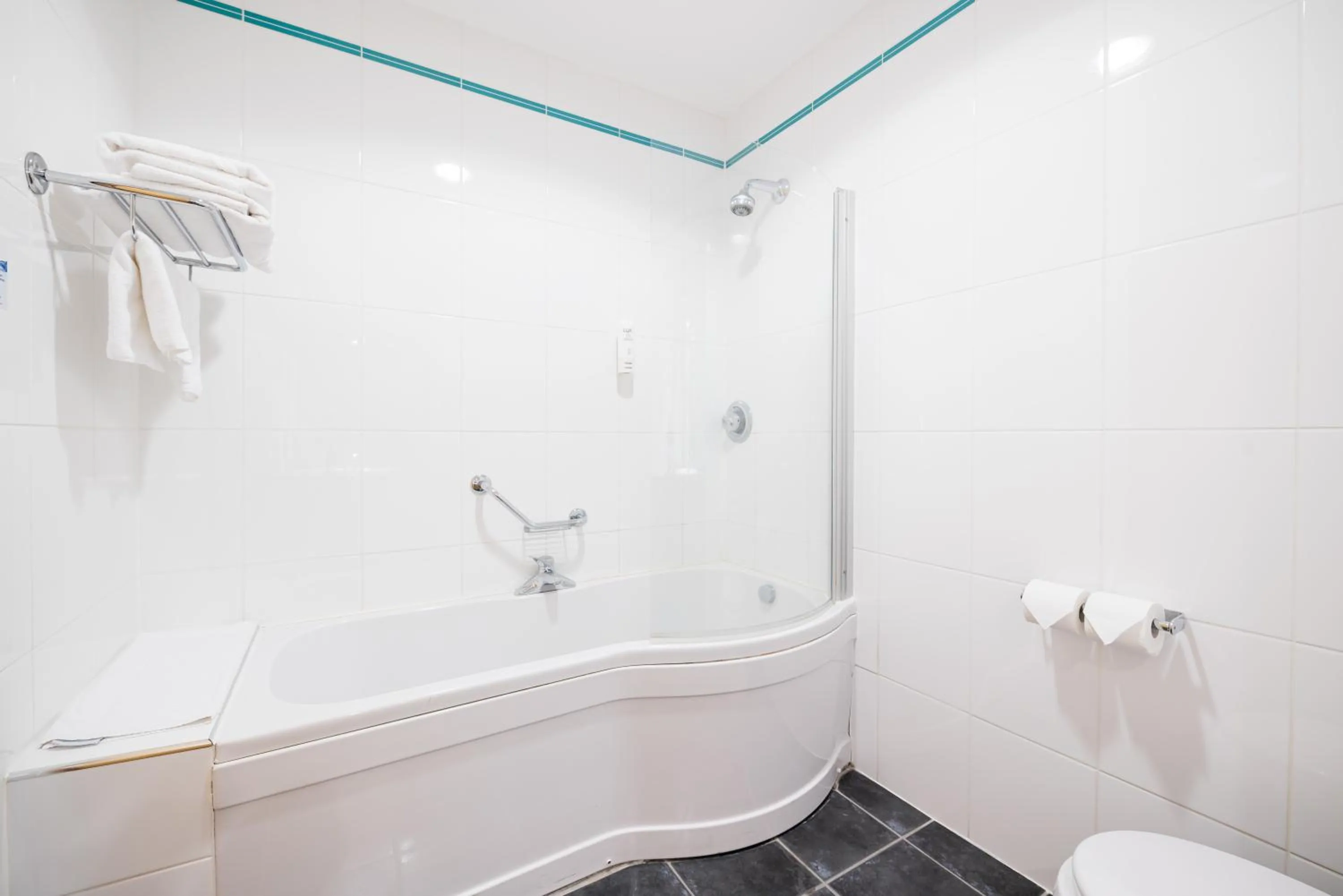 Bathroom in La Mon Hotel & Country Club