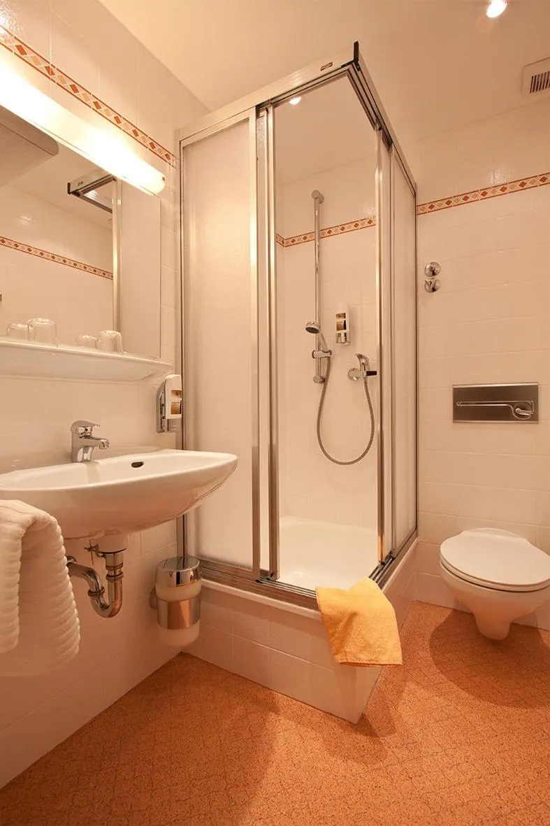 Shower in Hotel Gut Vorwald