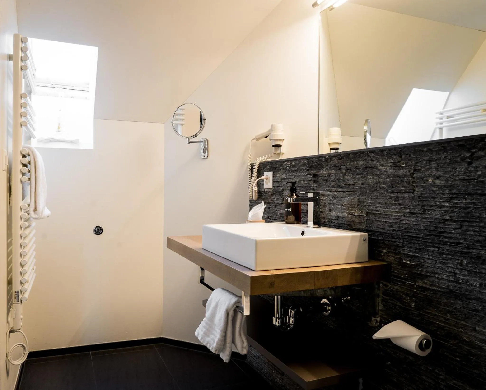 Bathroom in Landgasthof Halbinsel Au