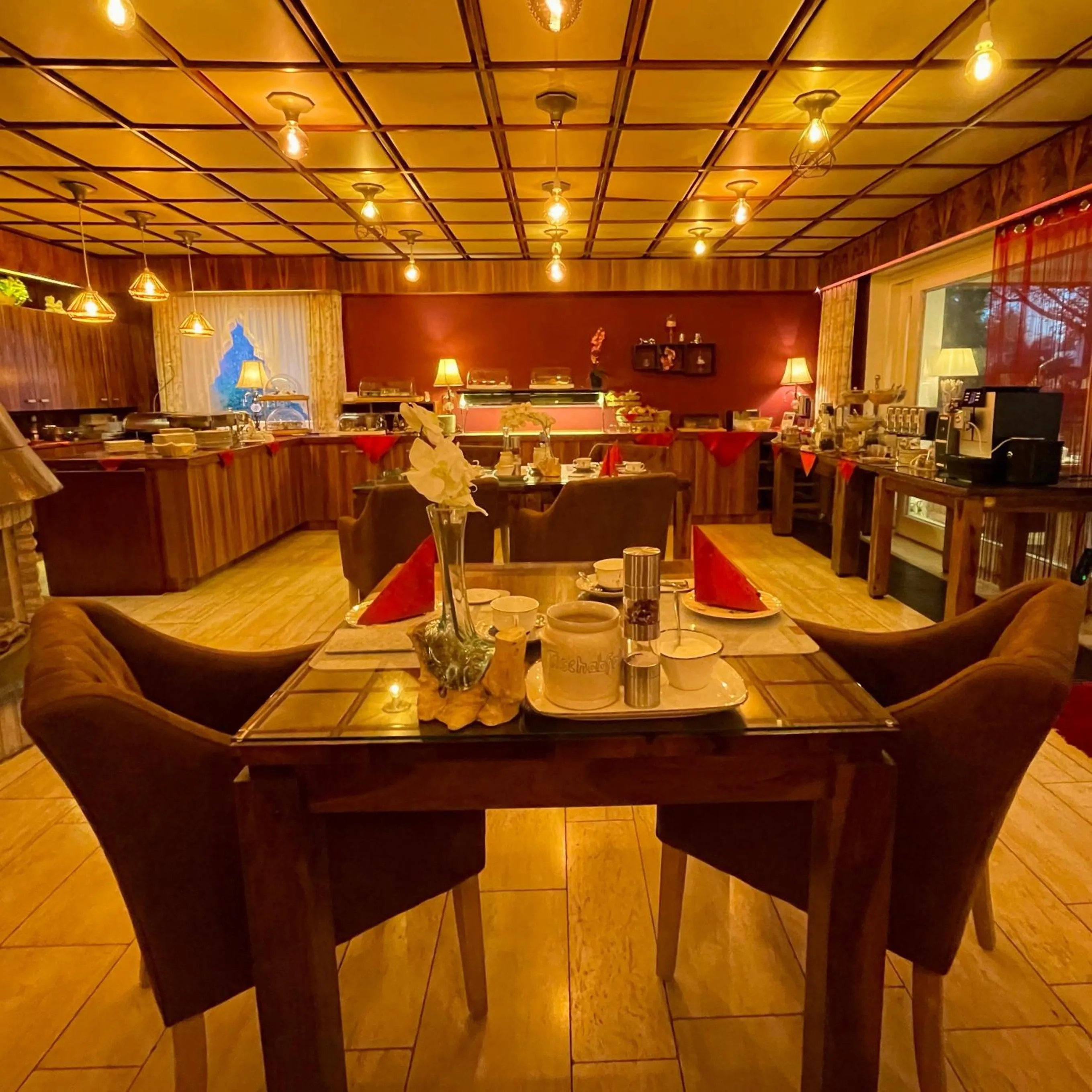 Food and drinks in Villa am Park