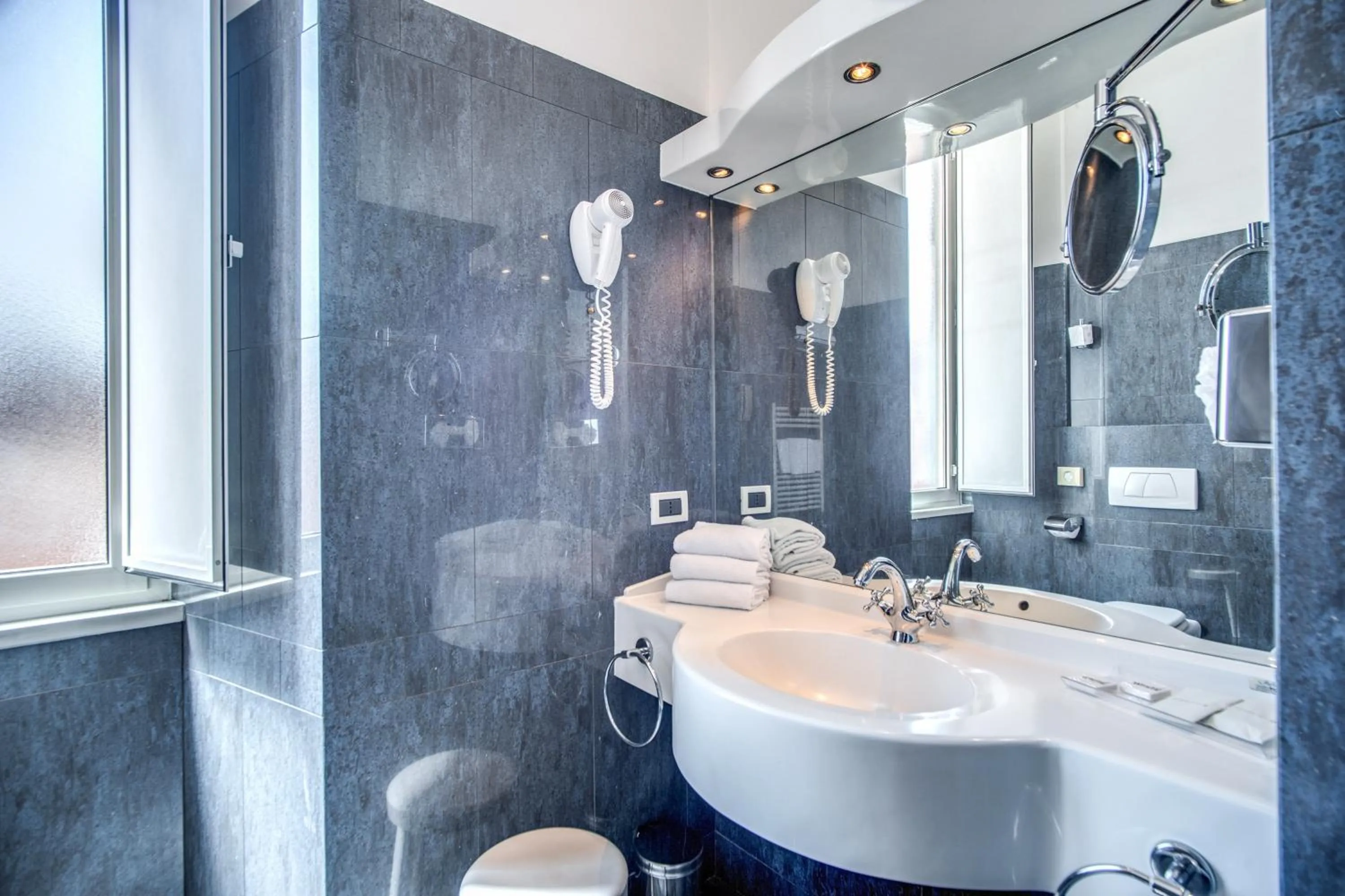 Bathroom in Hotel Della Torre Argentina