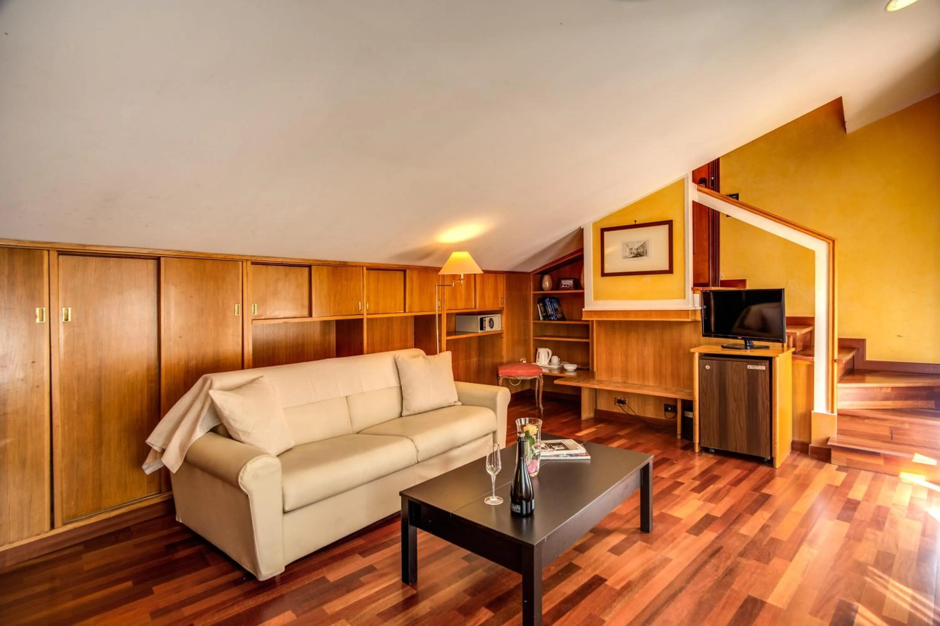 TV and multimedia in Hotel Della Torre Argentina