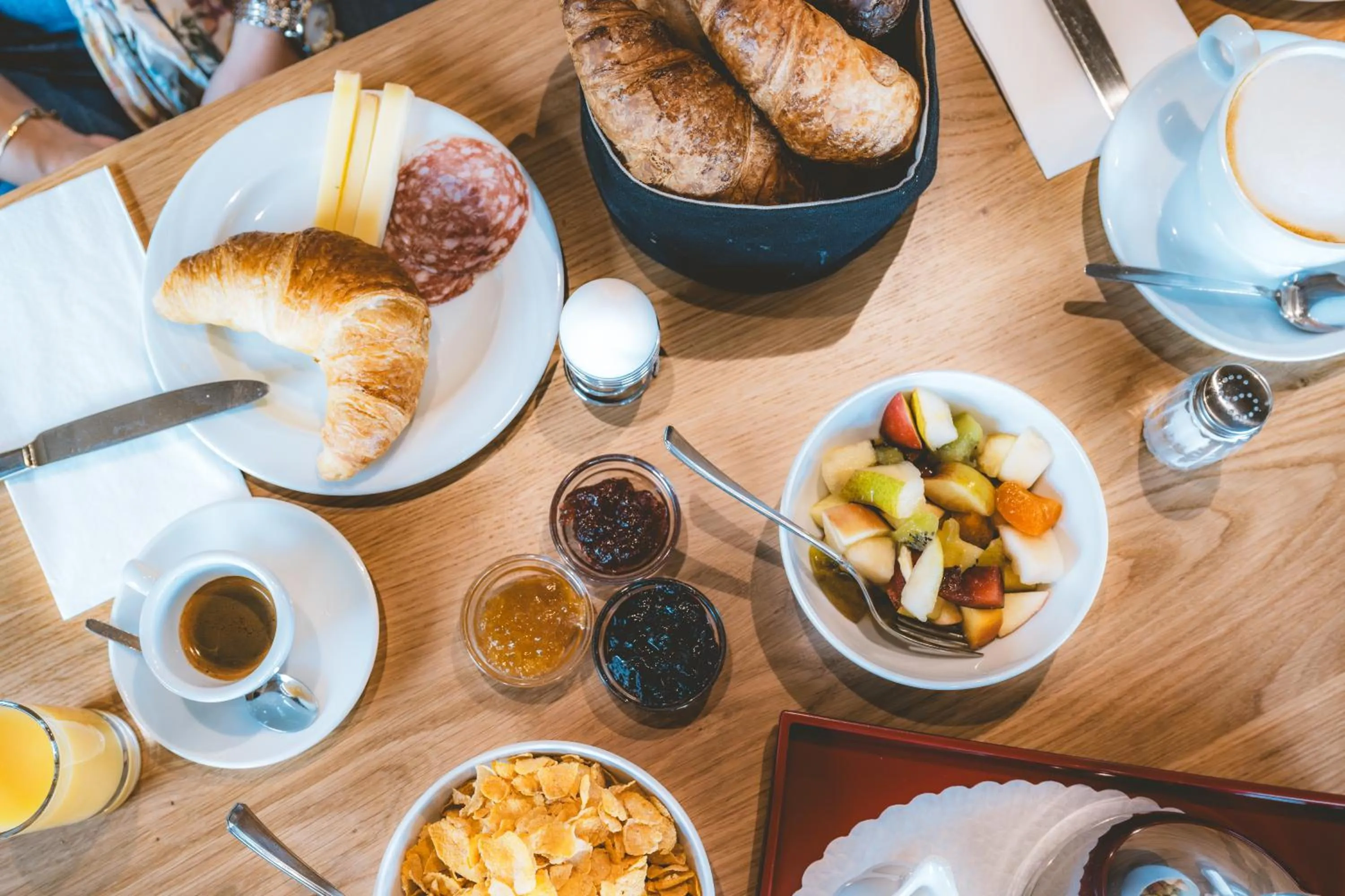 Breakfast in Hotel Alfa Superieur - Leukerbad-Therme