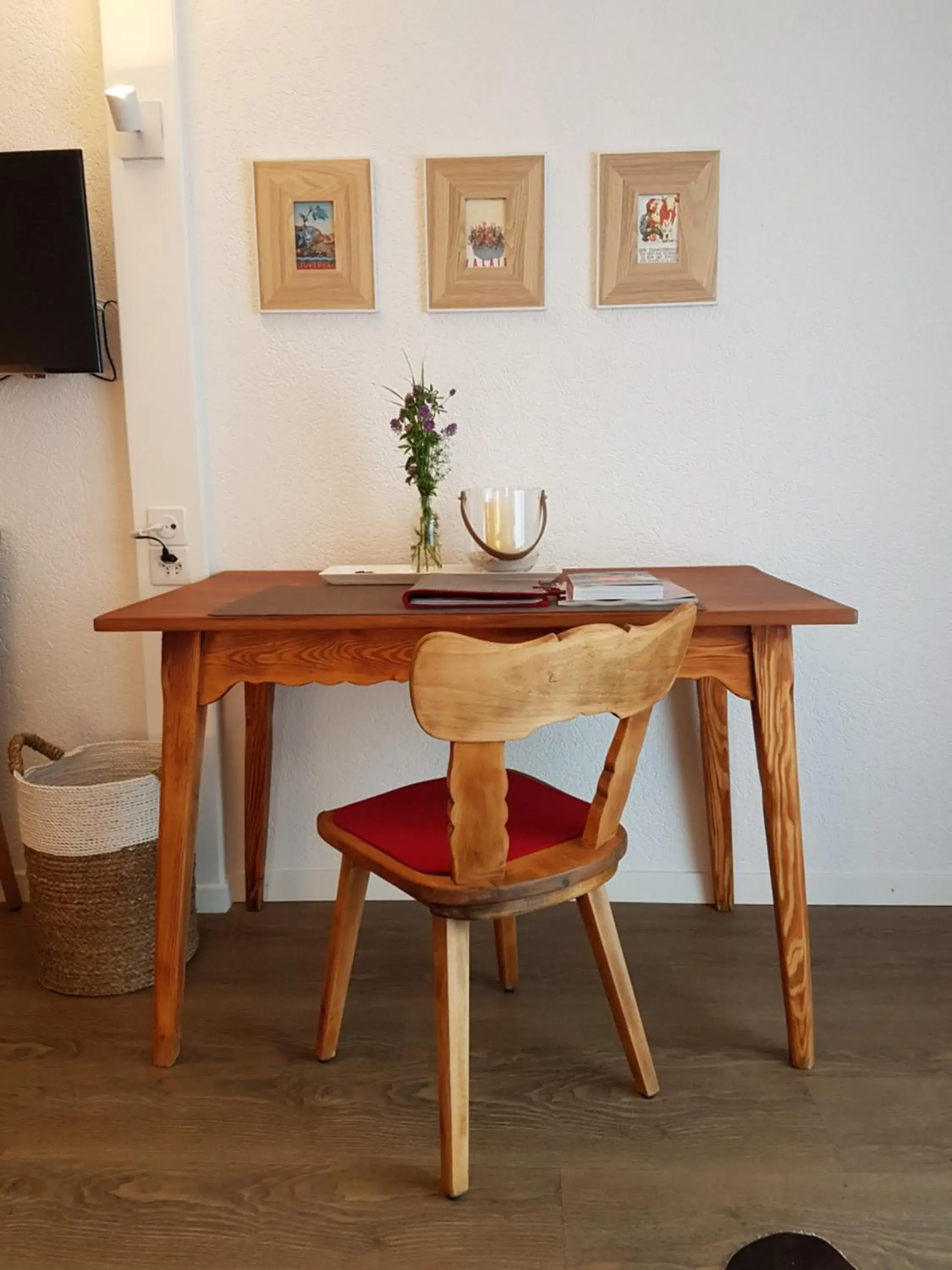 Double Room with Spa Access and Cable Car Use - single occupancy in Hotel Alfa Superieur - Leukerbad-Therme Double Room with Spa Access and Cable Car Use - single occupancy in Hotel Alfa Superieur - Leukerbad-Therme