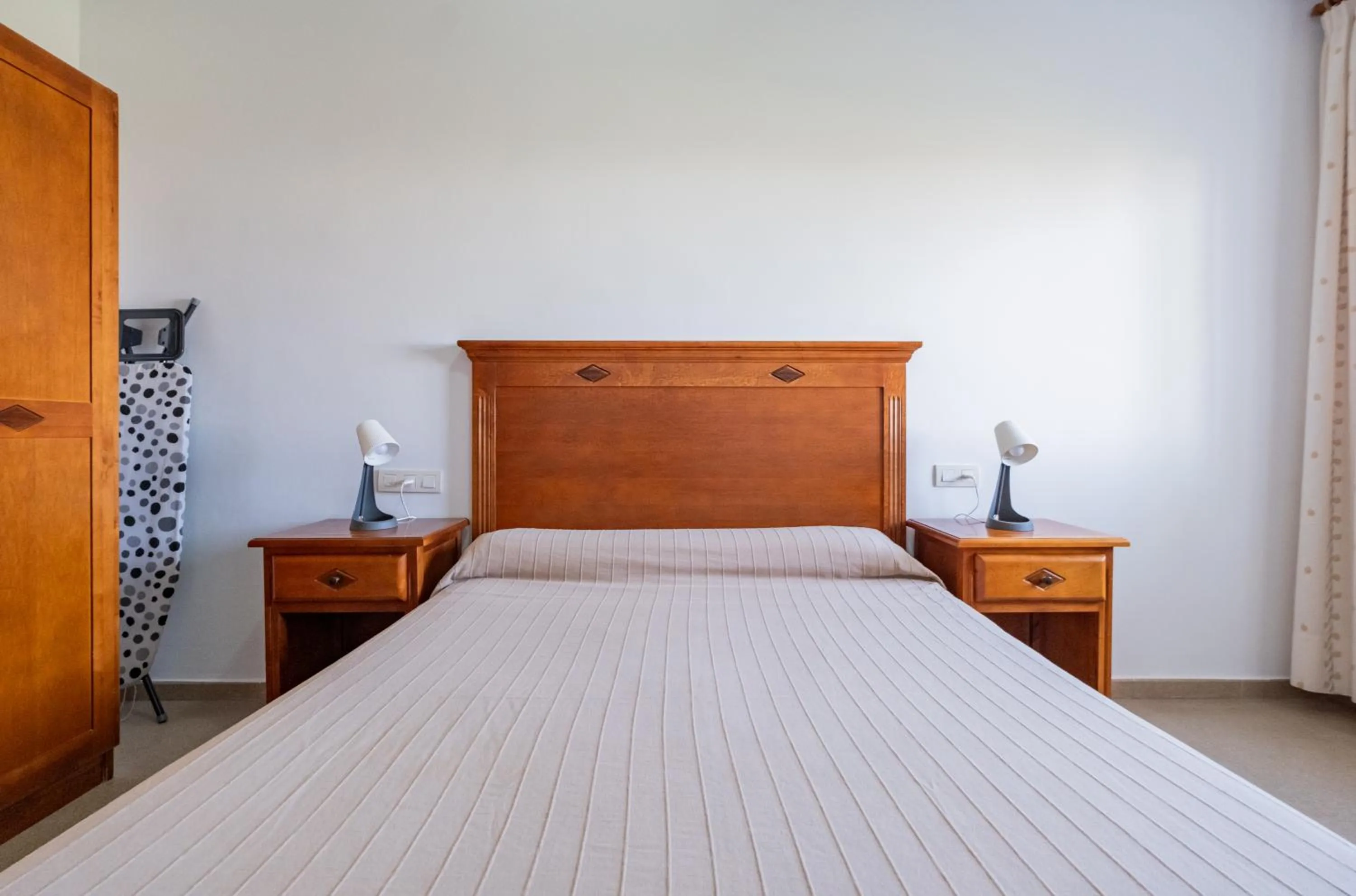 Bedroom, Bed in Apartamentos Proamar