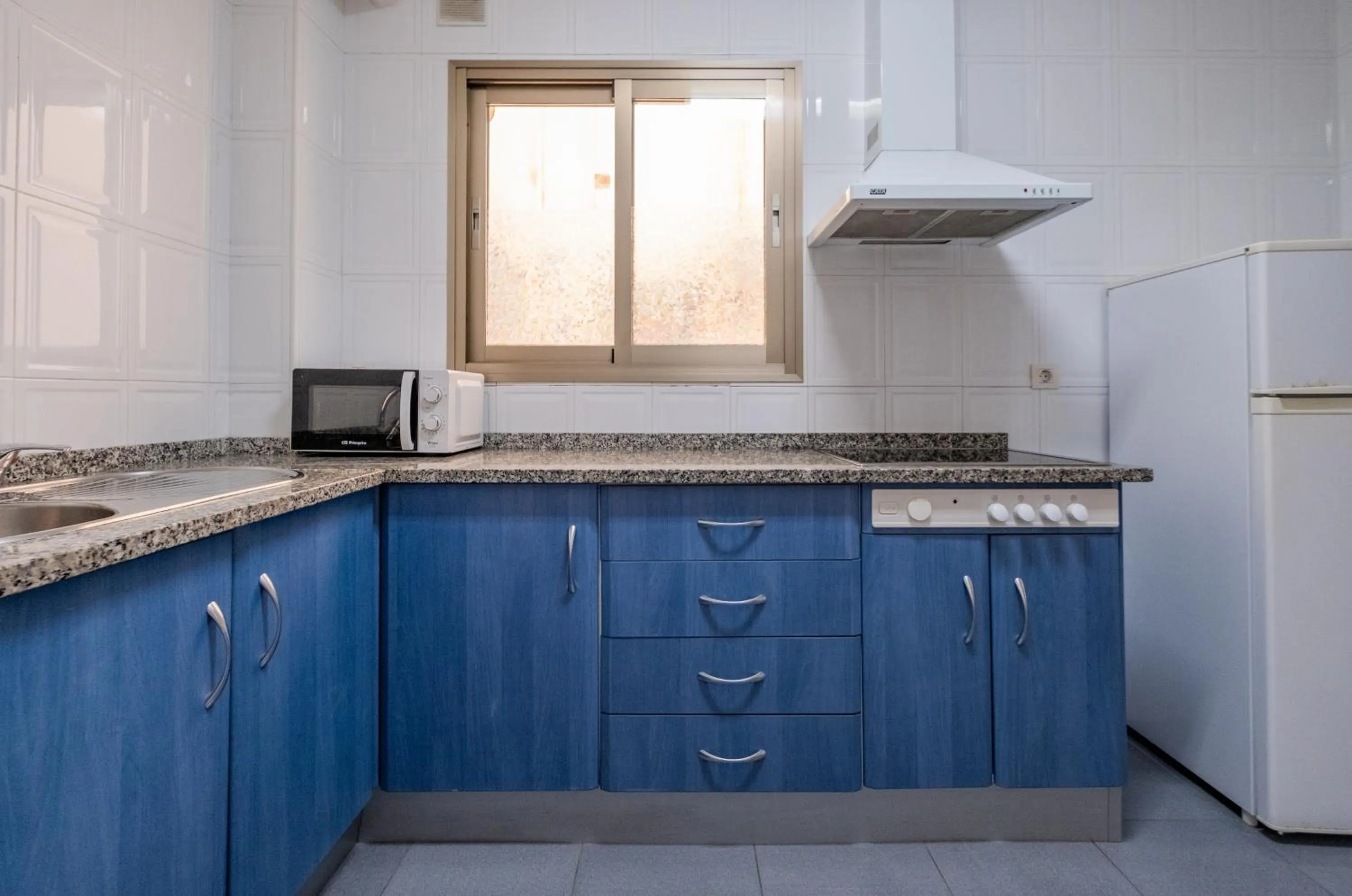 Kitchen or kitchenette in Apartamentos Proamar