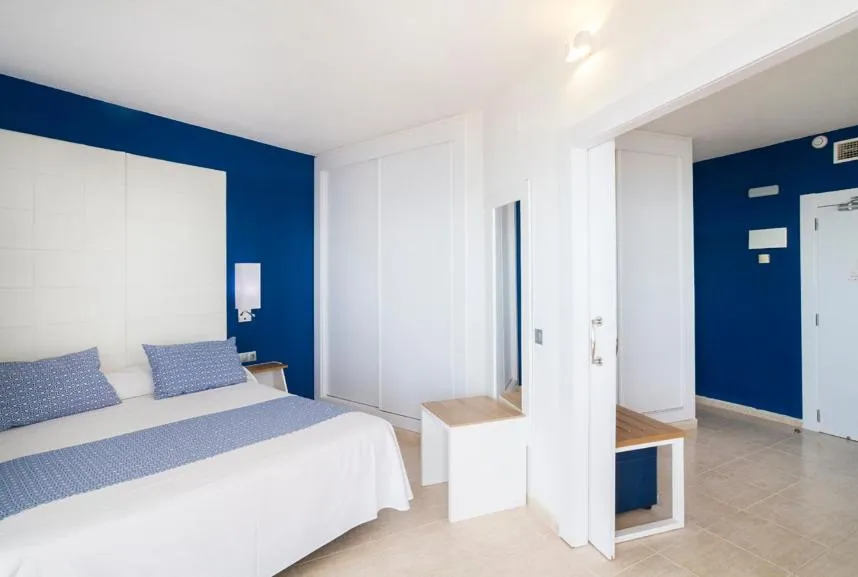 Photo of the whole room, Bed in Ibersol Torremolinos Beach