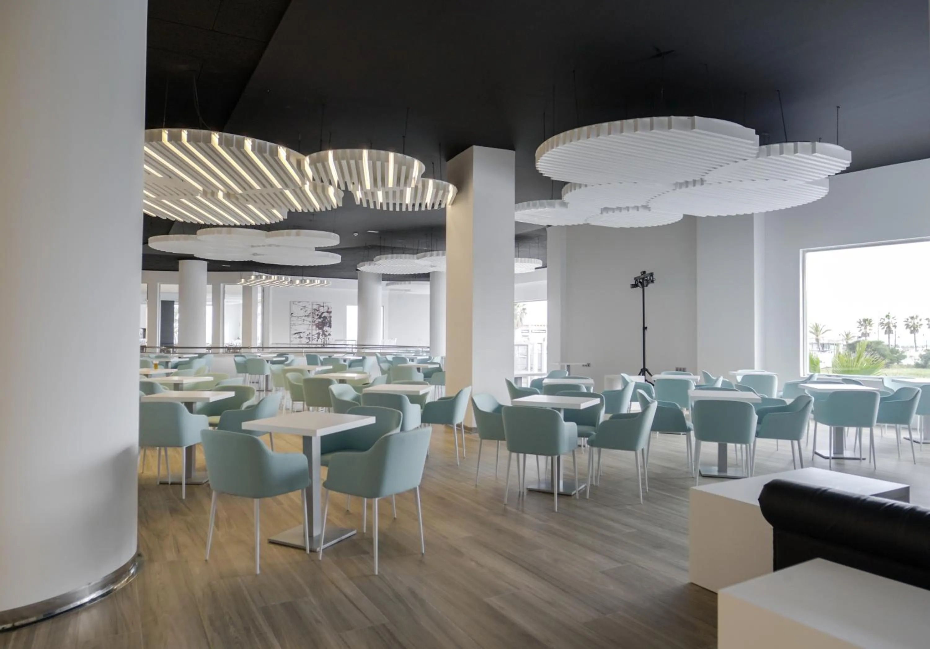 Lounge or bar in Ibersol Torremolinos Beach