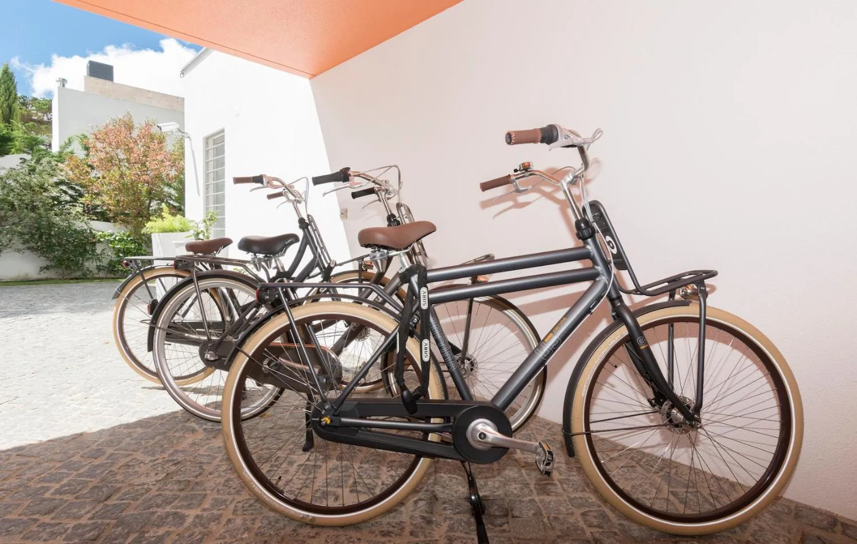 Cycling in Cascais Casa Laranja Guesthouse