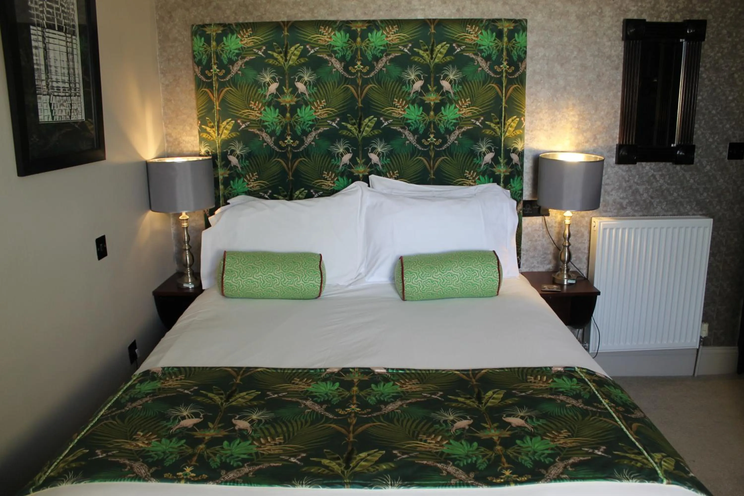 Bed in No11 Boutique Hotel & Brasserie