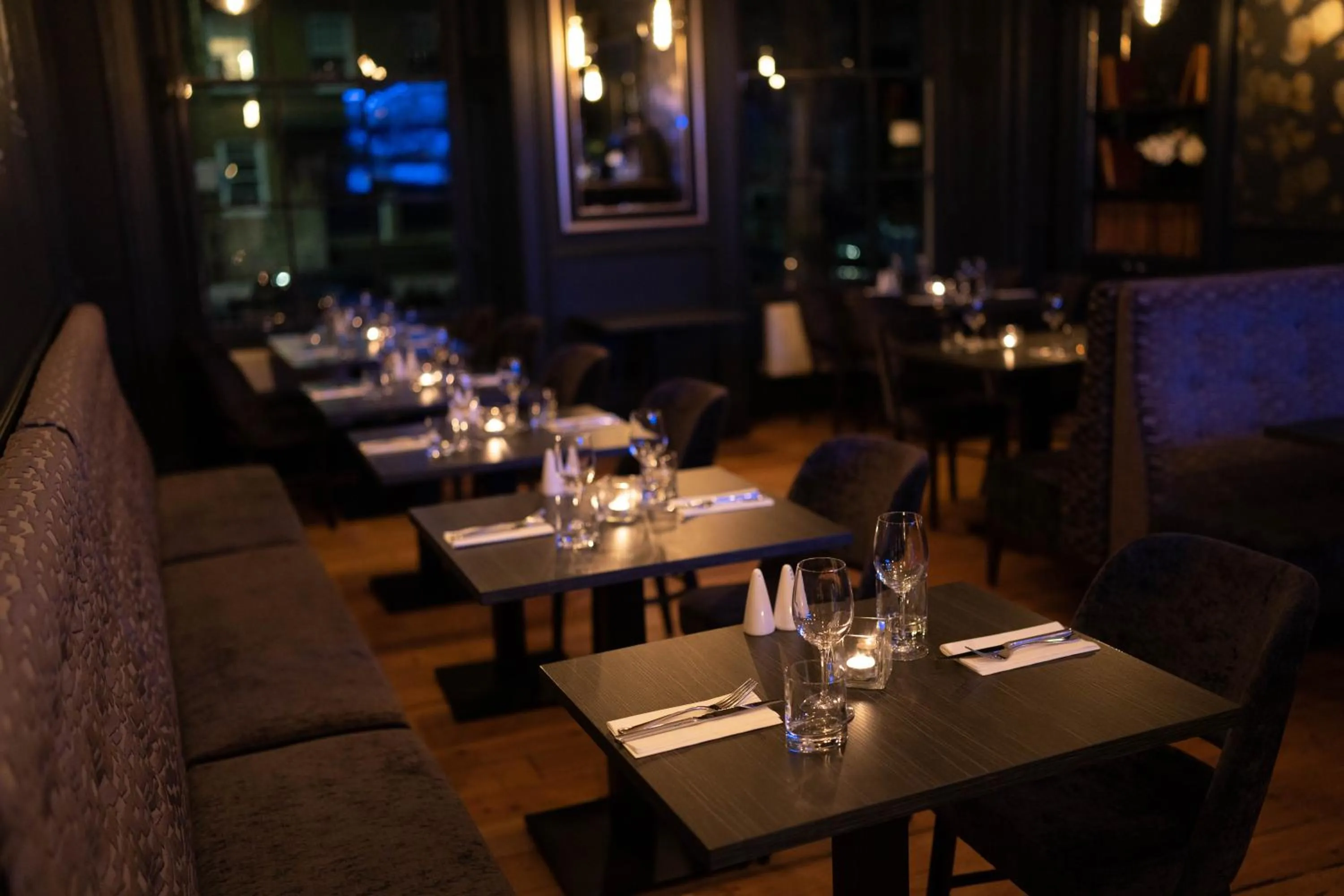 Restaurant/places to eat in No11 Boutique Hotel & Brasserie
