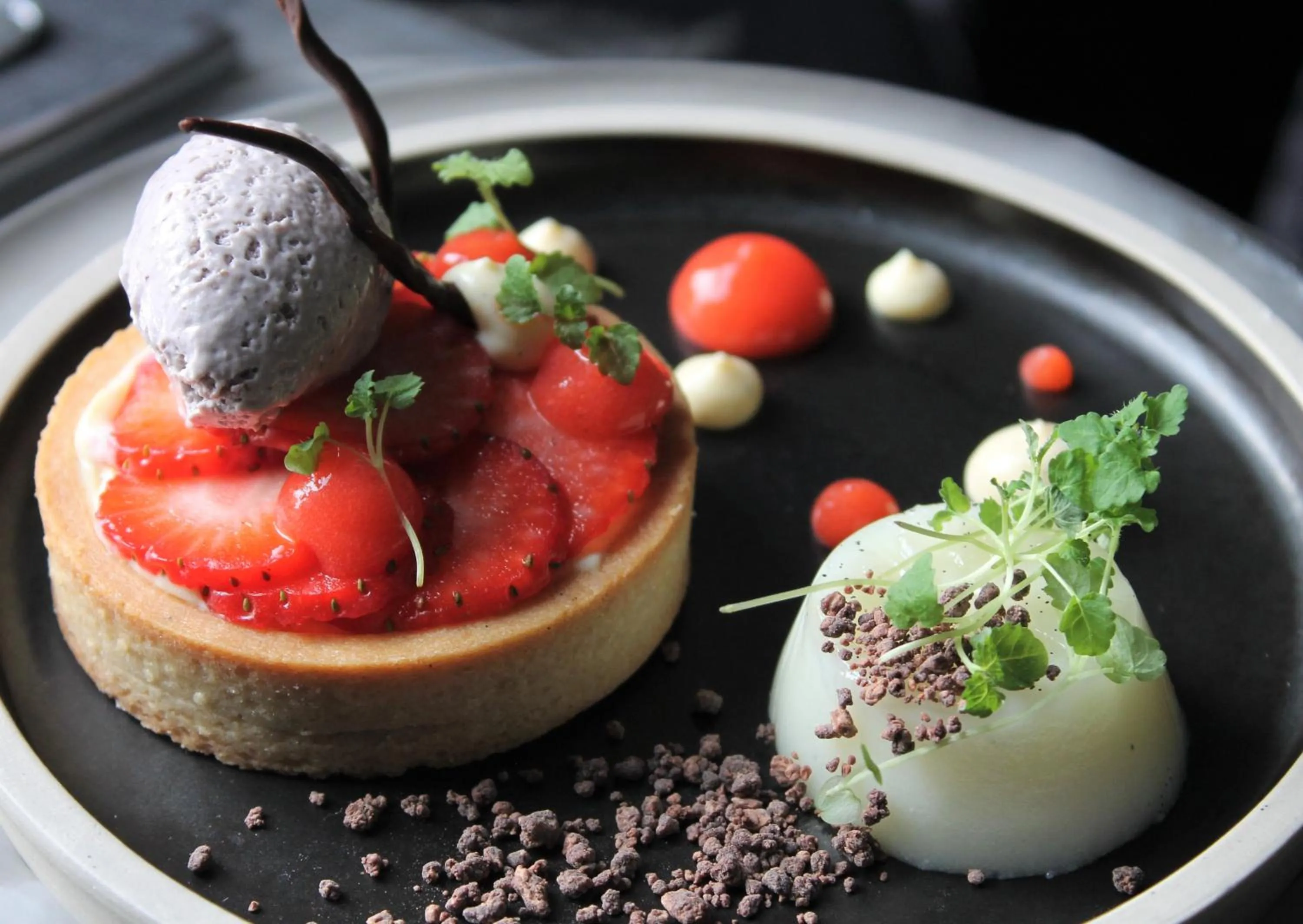 Restaurant/places to eat in No11 Boutique Hotel & Brasserie