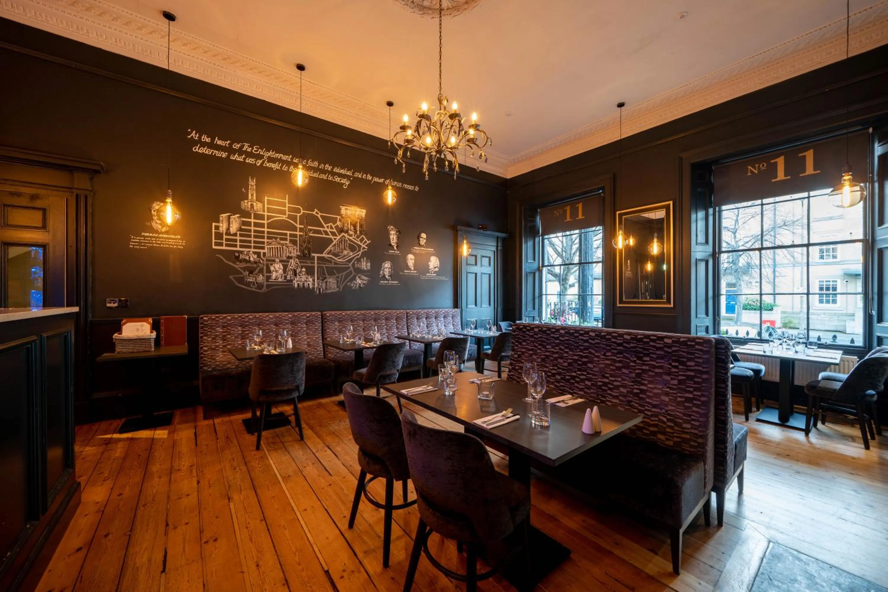 Restaurant/places to eat in No11 Boutique Hotel & Brasserie