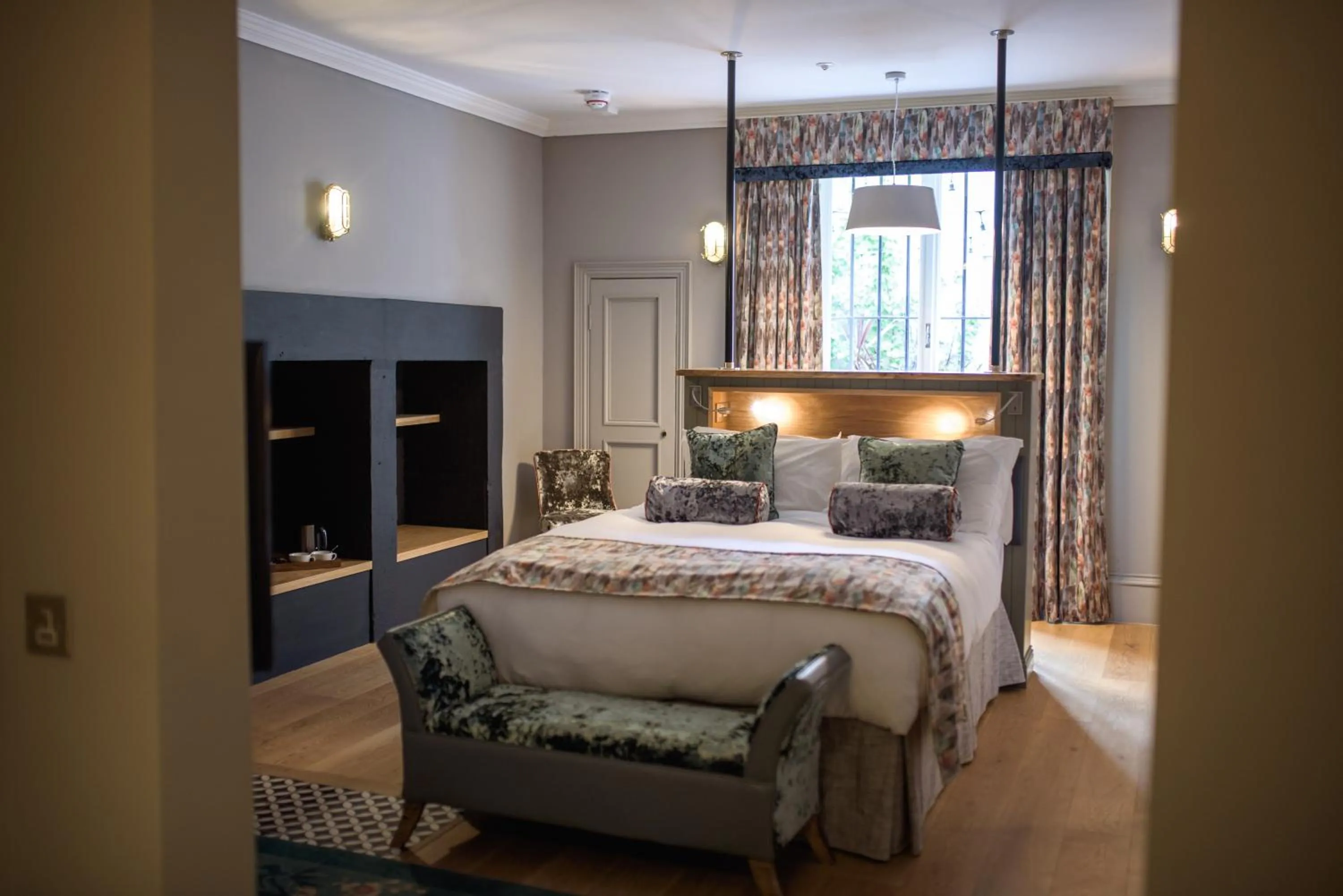 Bedroom, Bed in No11 Boutique Hotel & Brasserie