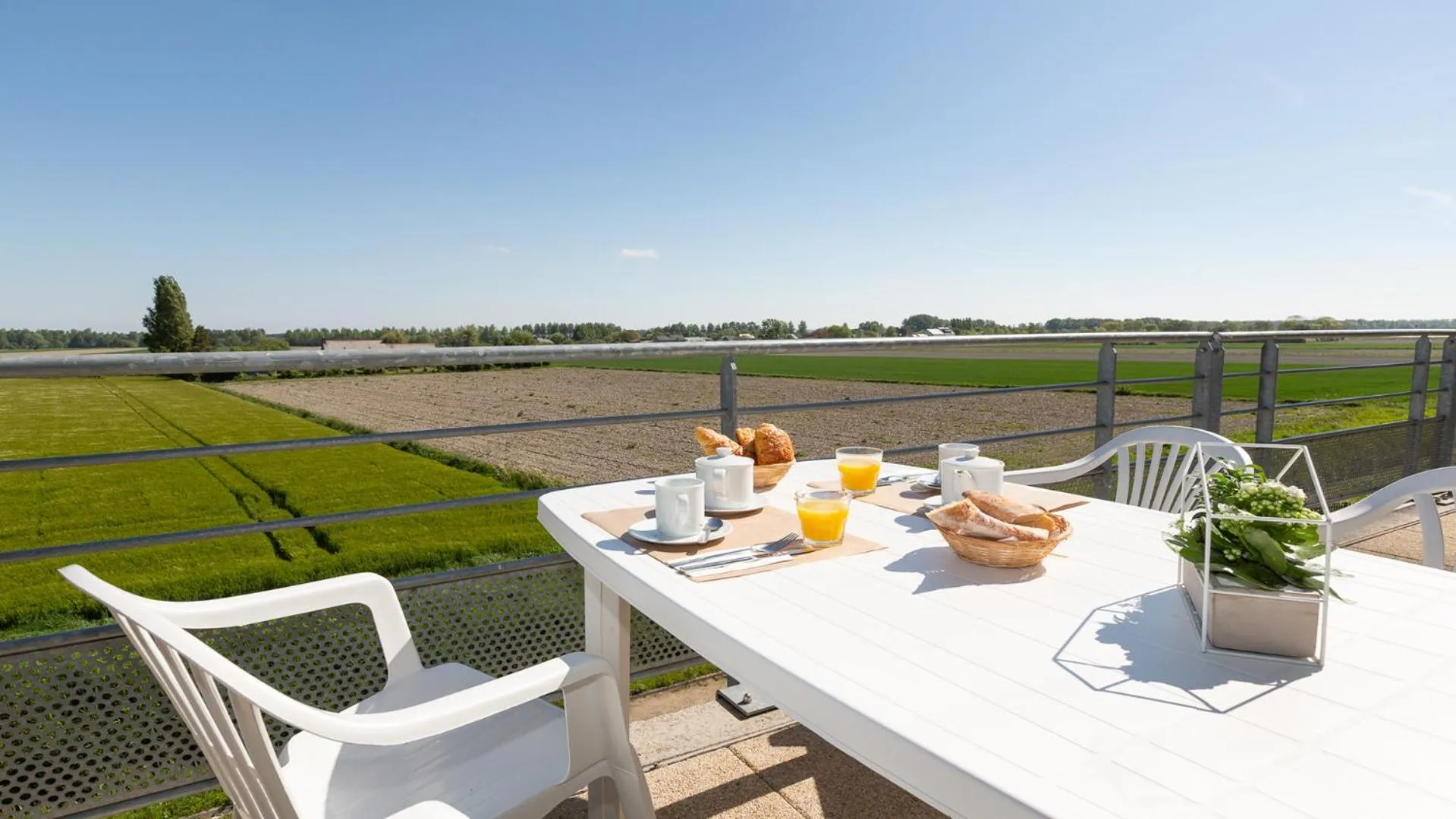 Balcony/Terrace in Vacancéole - Le Domaine du Mont - Mont St Michel