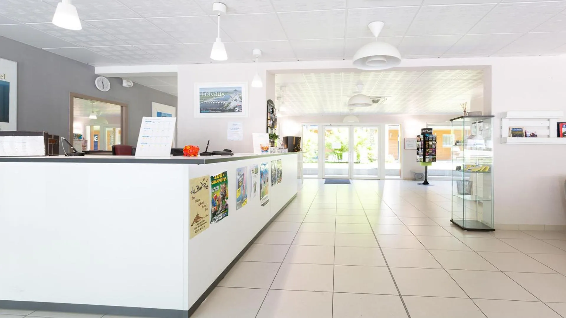 Lobby or reception in Vacancéole - Le Domaine du Mont - Mont St Michel