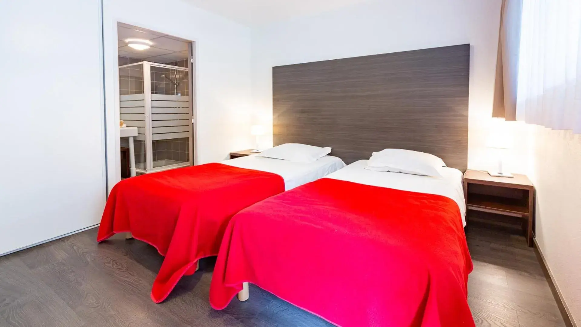 One-Bedroom Apartment (4 Adults) with Polder View in Vacancéole - Le Domaine du Mont - Mont St Michel One-Bedroom Apartment (4 Adults) with Polder View in Vacancéole - Le Domaine du Mont - Mont St Michel