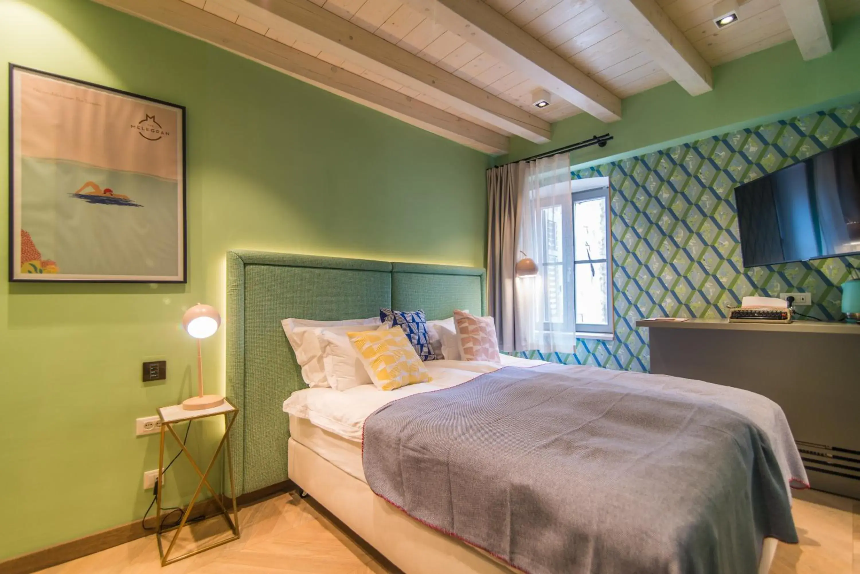 "SNUG" Double Room with External Access in The Melegran "SNUG" Double Room with External Access in The Melegran