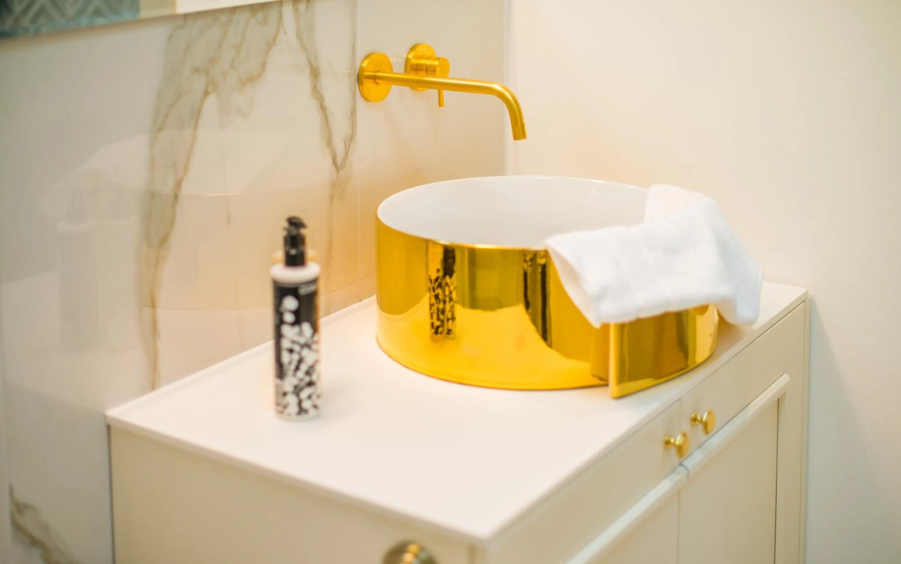 Bathroom in The Melegran