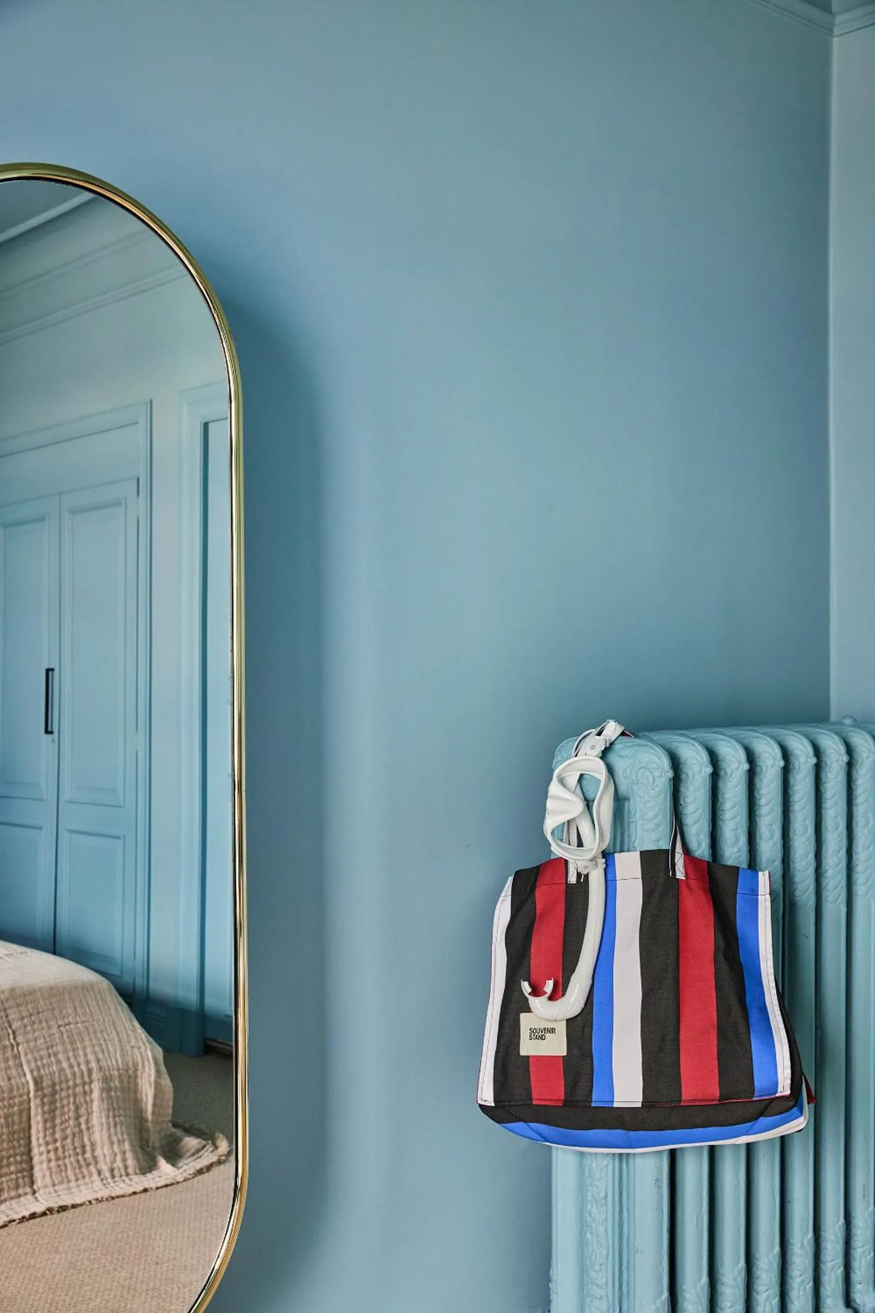 Decorative detail, Bed in stilwerk Strandhotel Blankenese