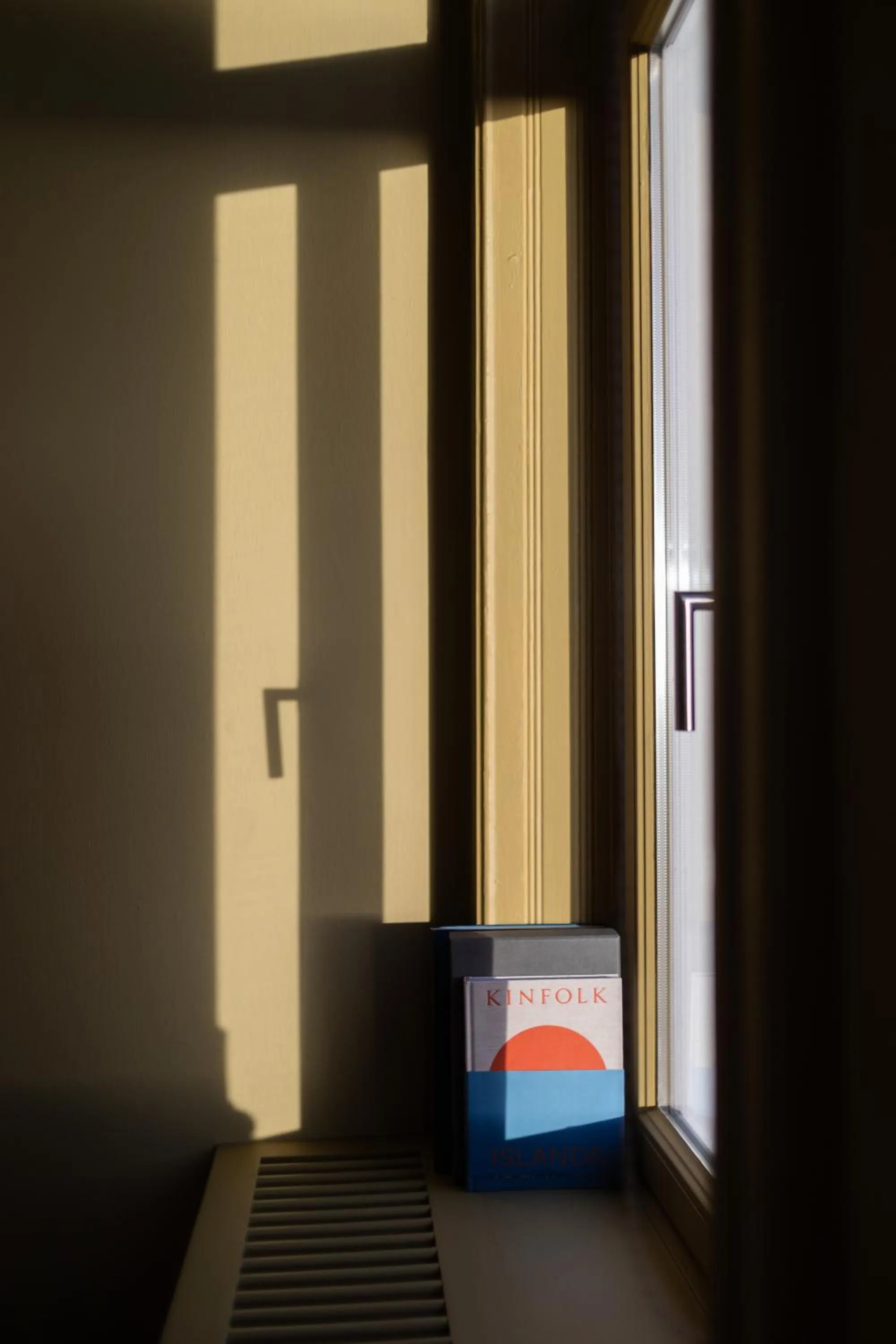 Photo of the whole room, Bed in stilwerk Strandhotel Blankenese