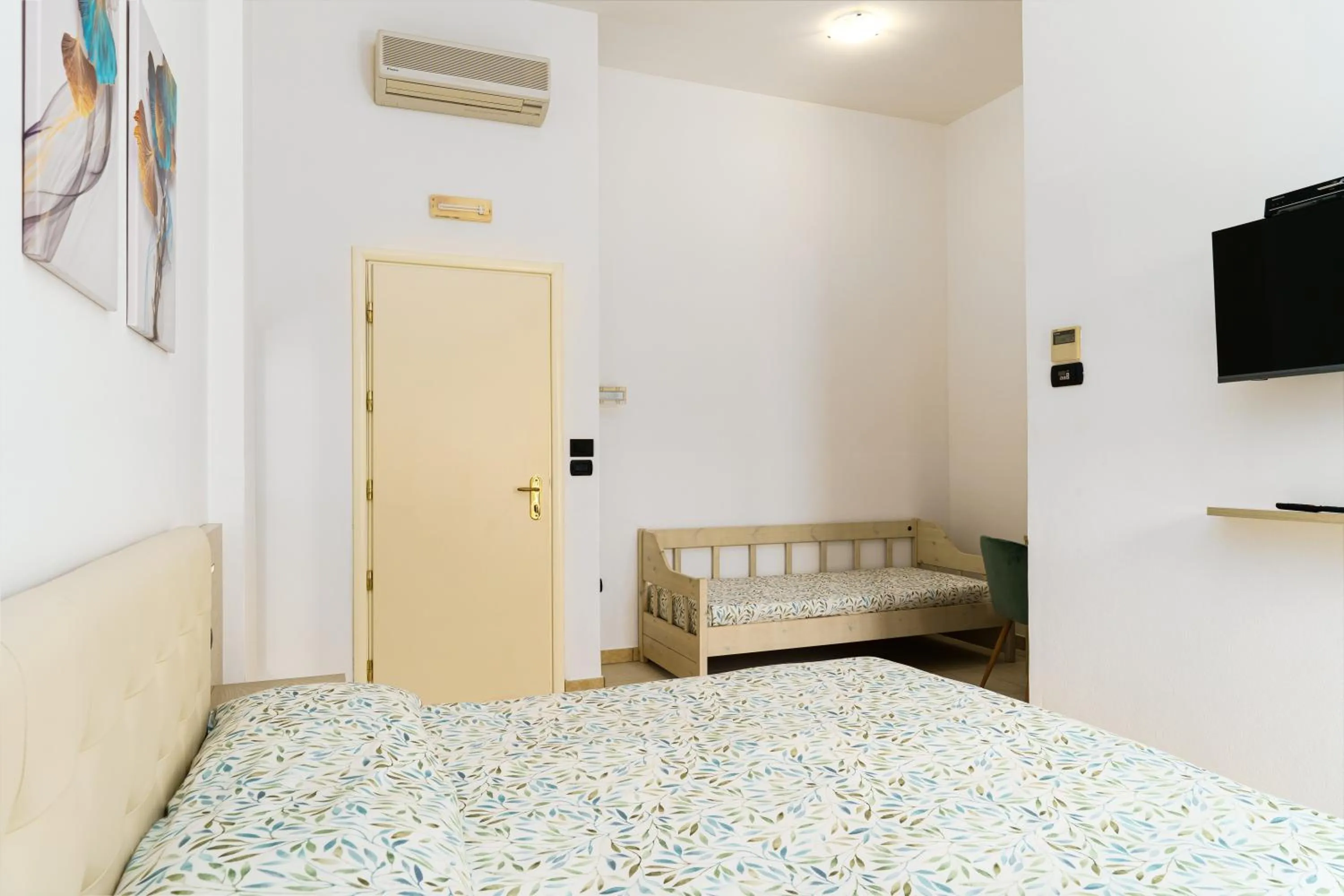 Bedroom, Bed in Delle Rose, Hotel & Horse Riding