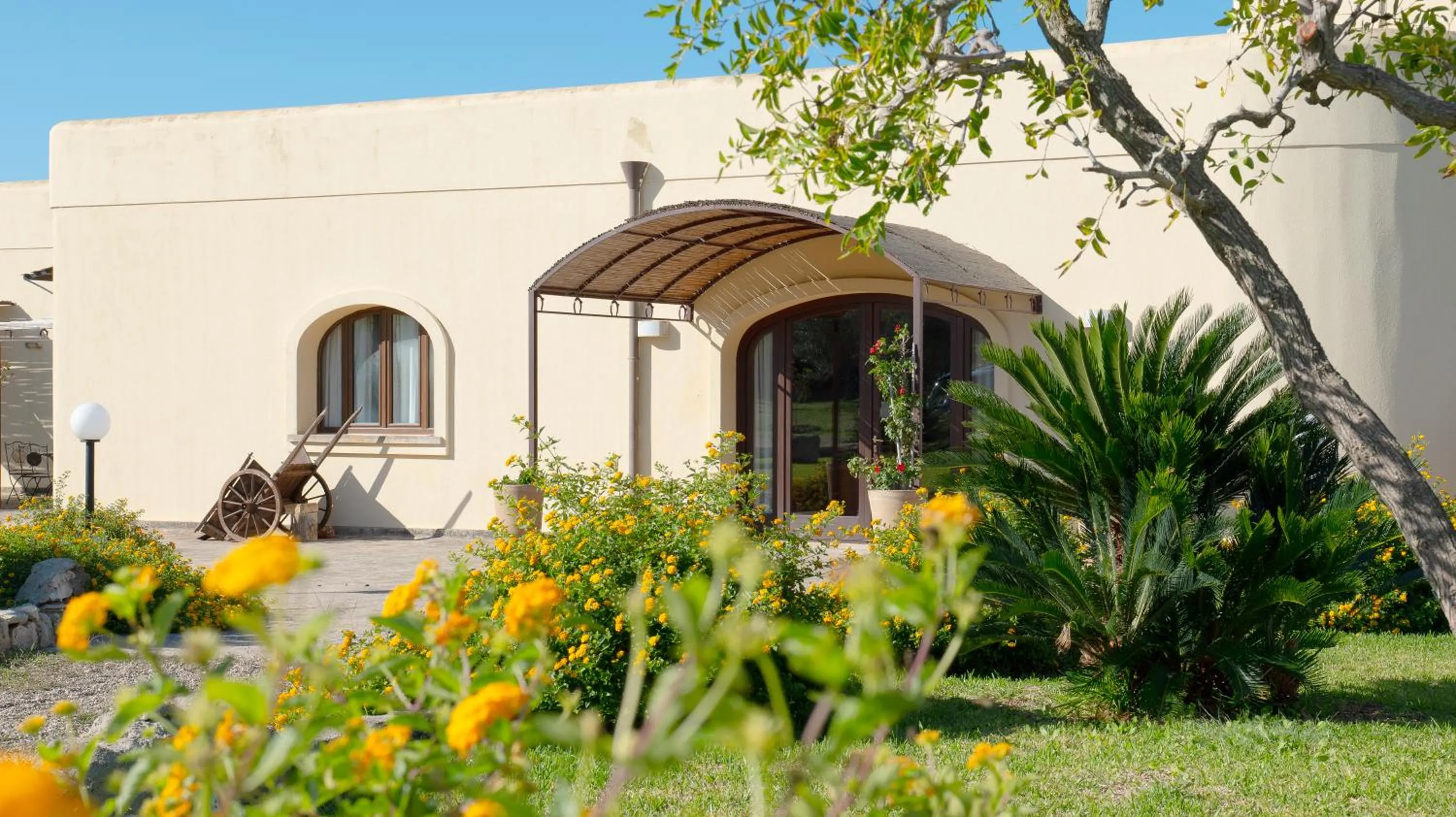 Property building in Delle Rose, Hotel & Horse Riding