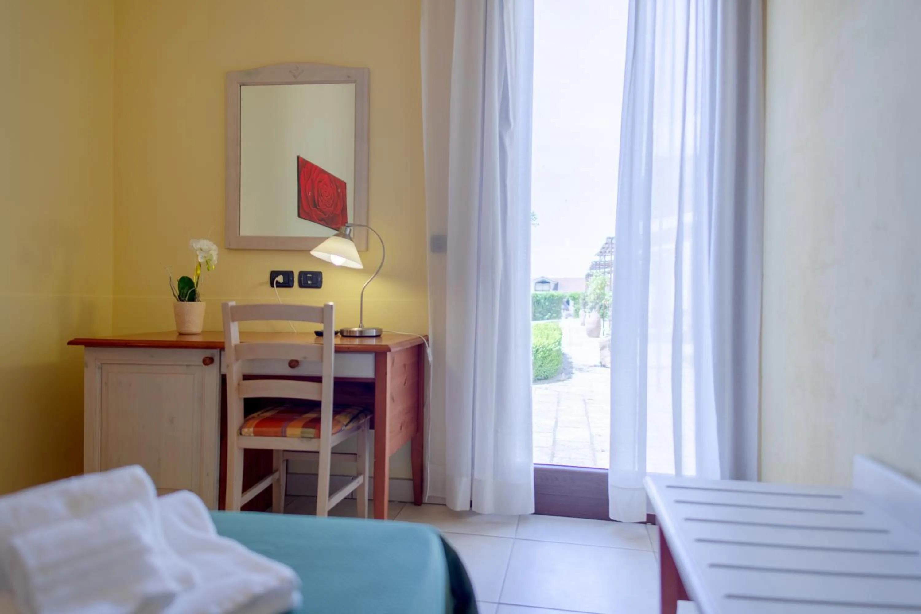 Bedroom, Bed in Delle Rose, Hotel & Horse Riding