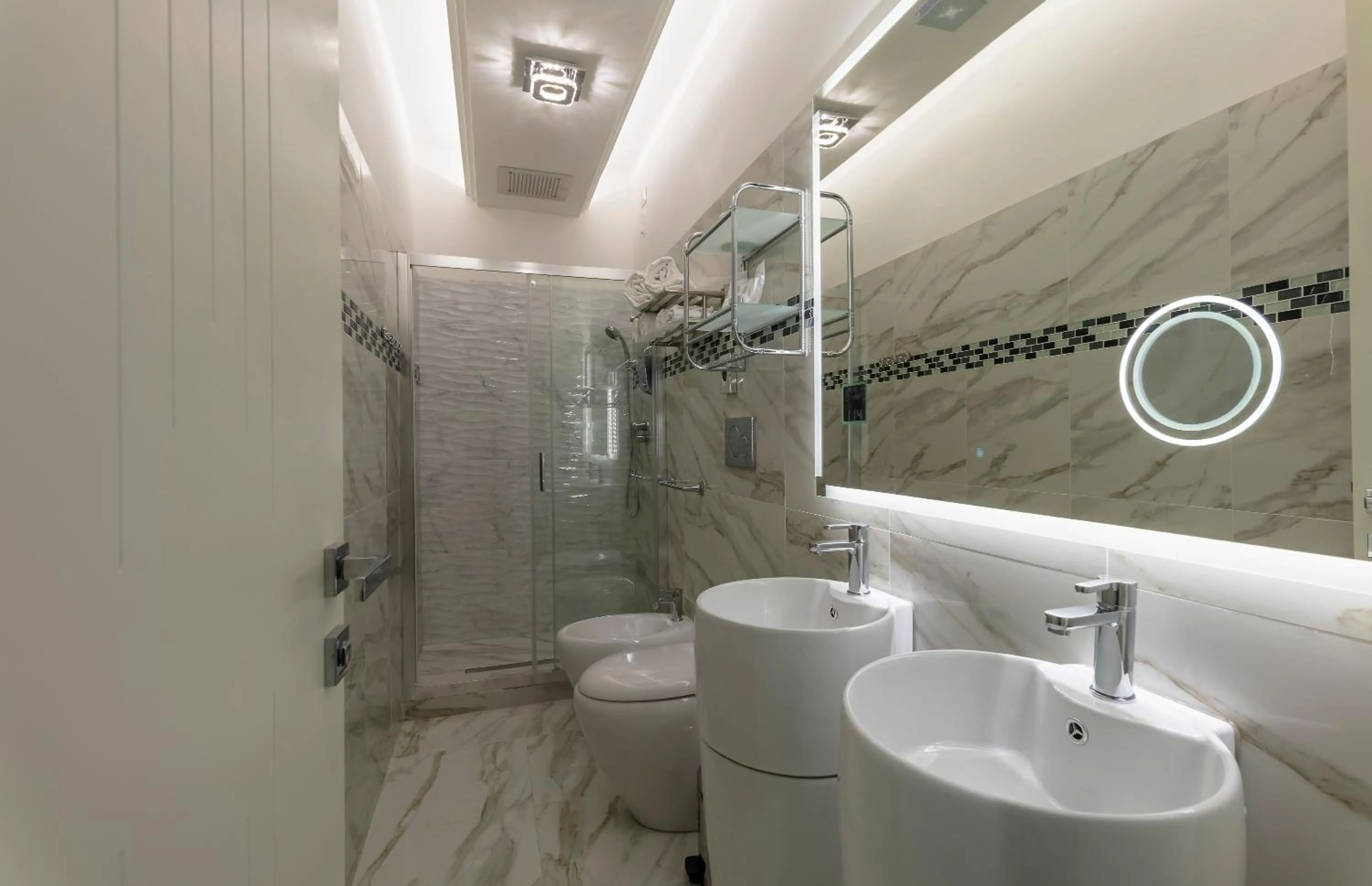 Bathroom in THE ONE Boutique Hotel & SPA Rome