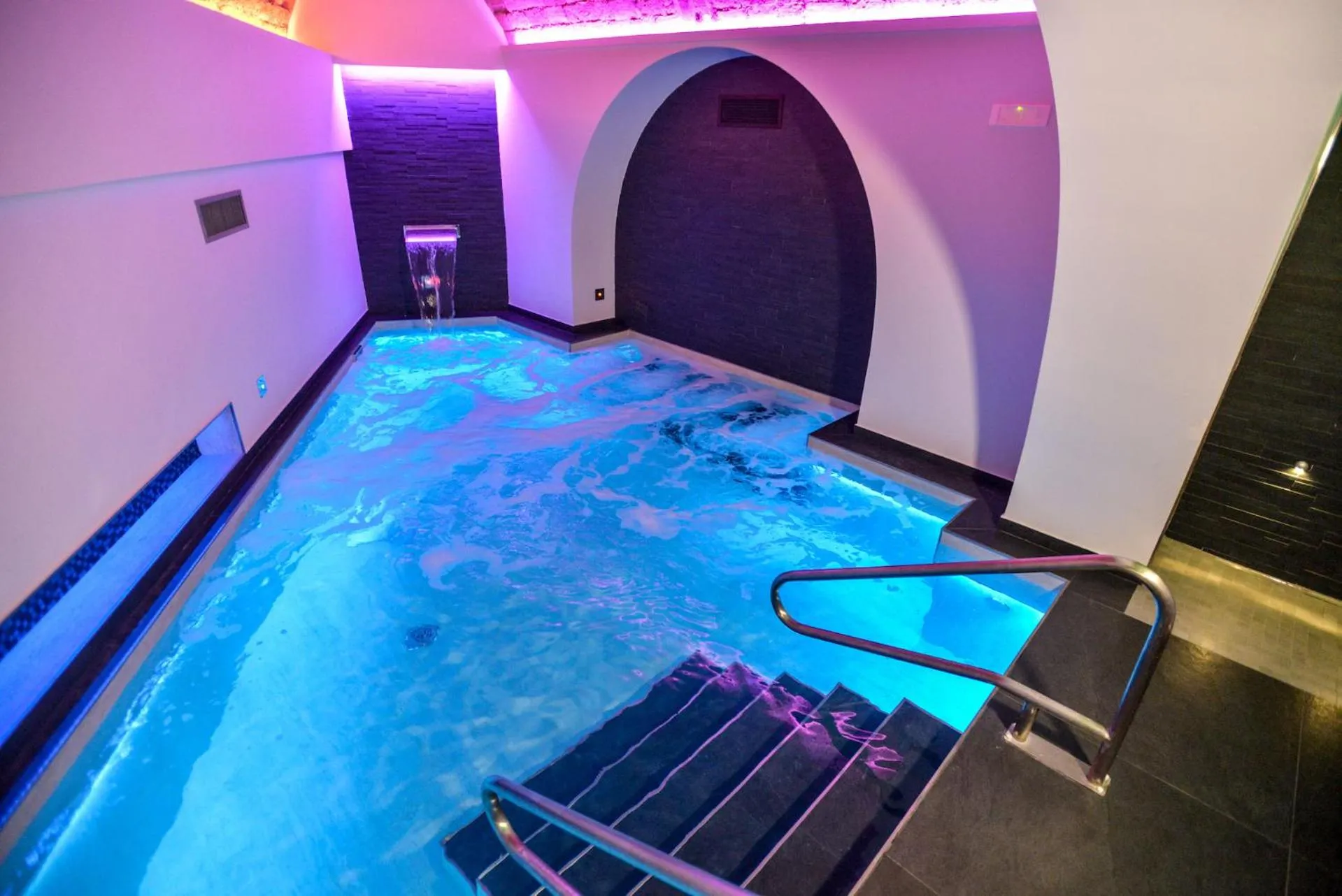 Swimming pool in THE ONE Boutique Hotel & SPA Rome