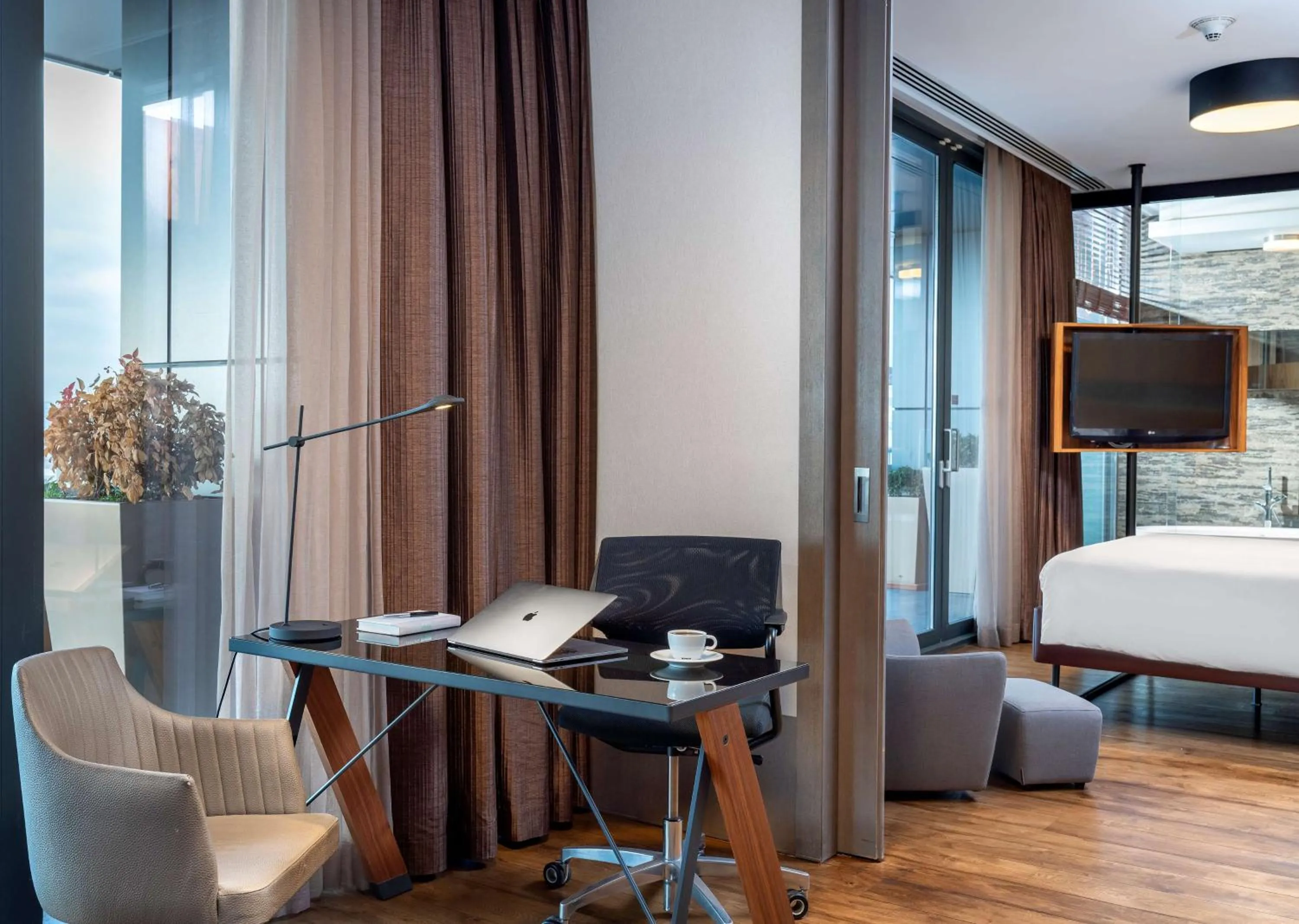 Photo of the whole room, Bed in Radisson Blu Hotel Istanbul Asia