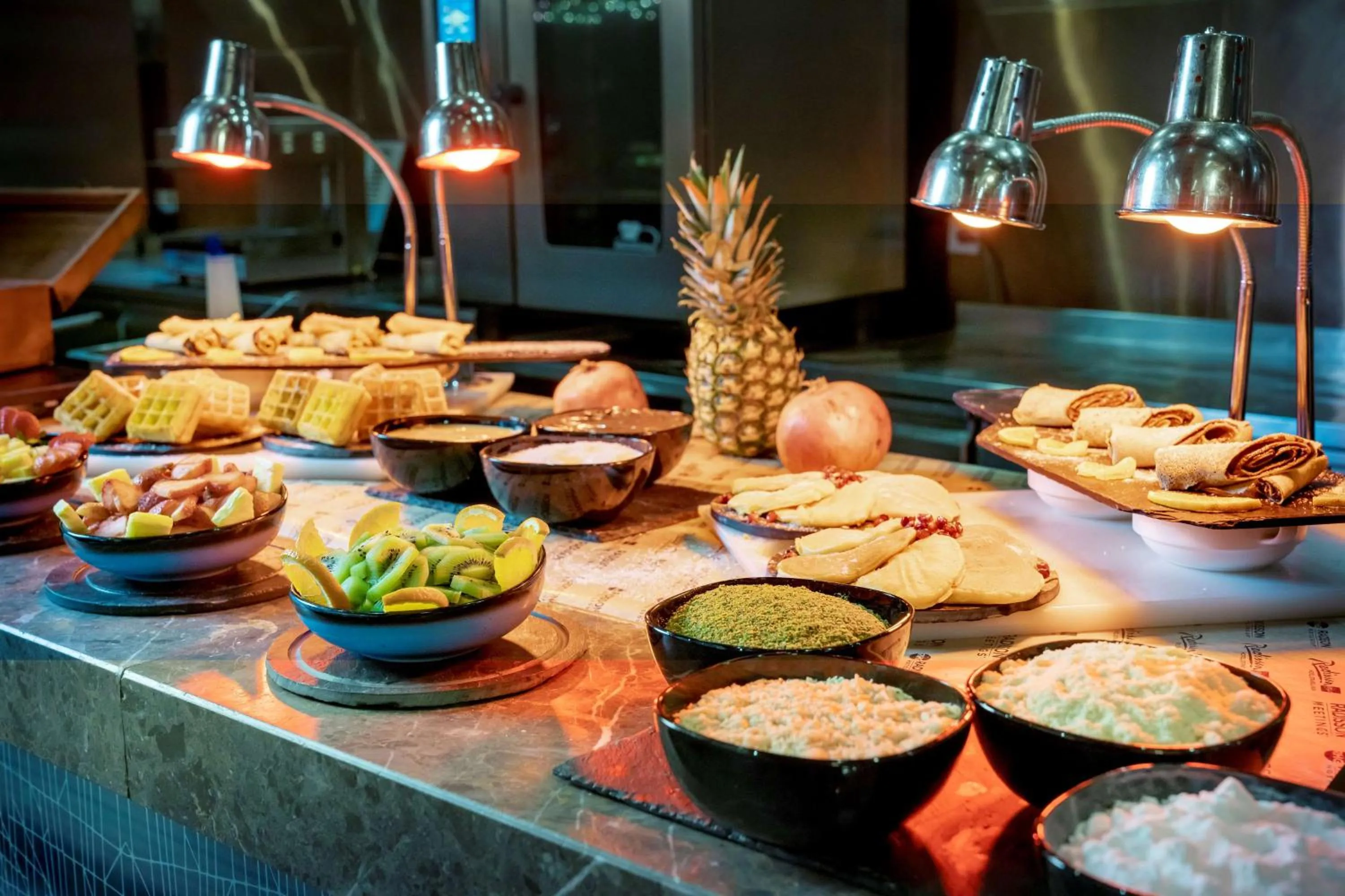 Restaurant/places to eat in Radisson Blu Hotel Istanbul Asia