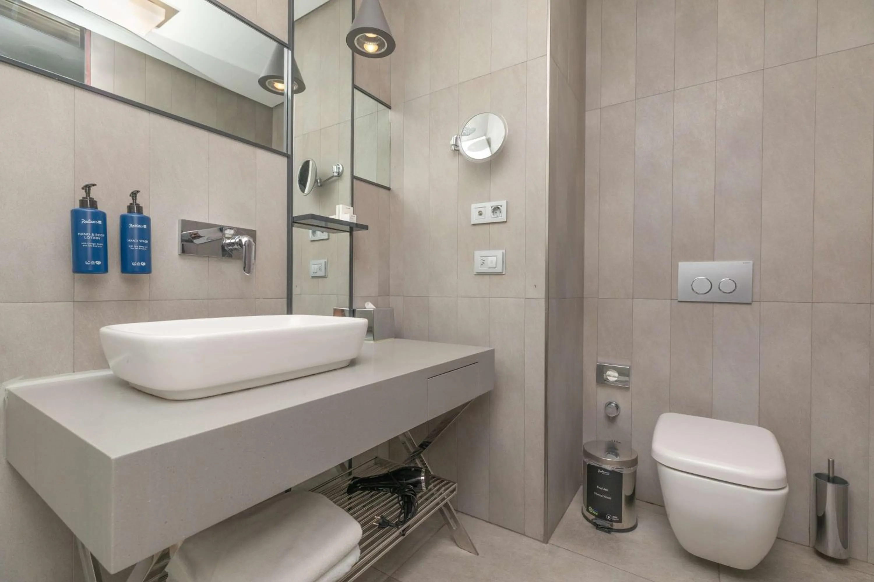 Bathroom in Radisson Blu Hotel Istanbul Asia