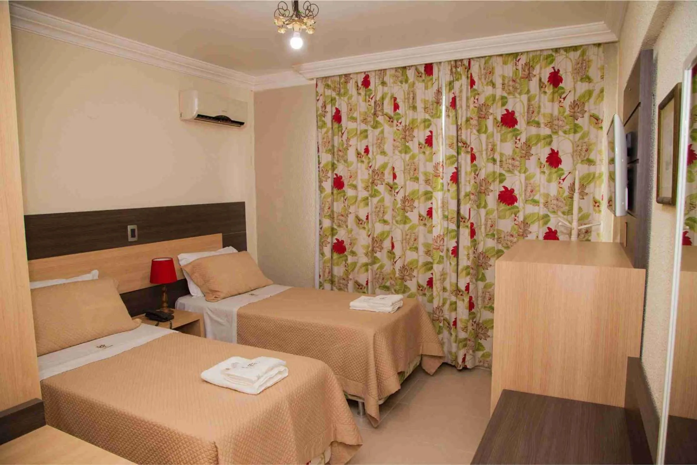 Bed in CHA Royal Plaza Hotel