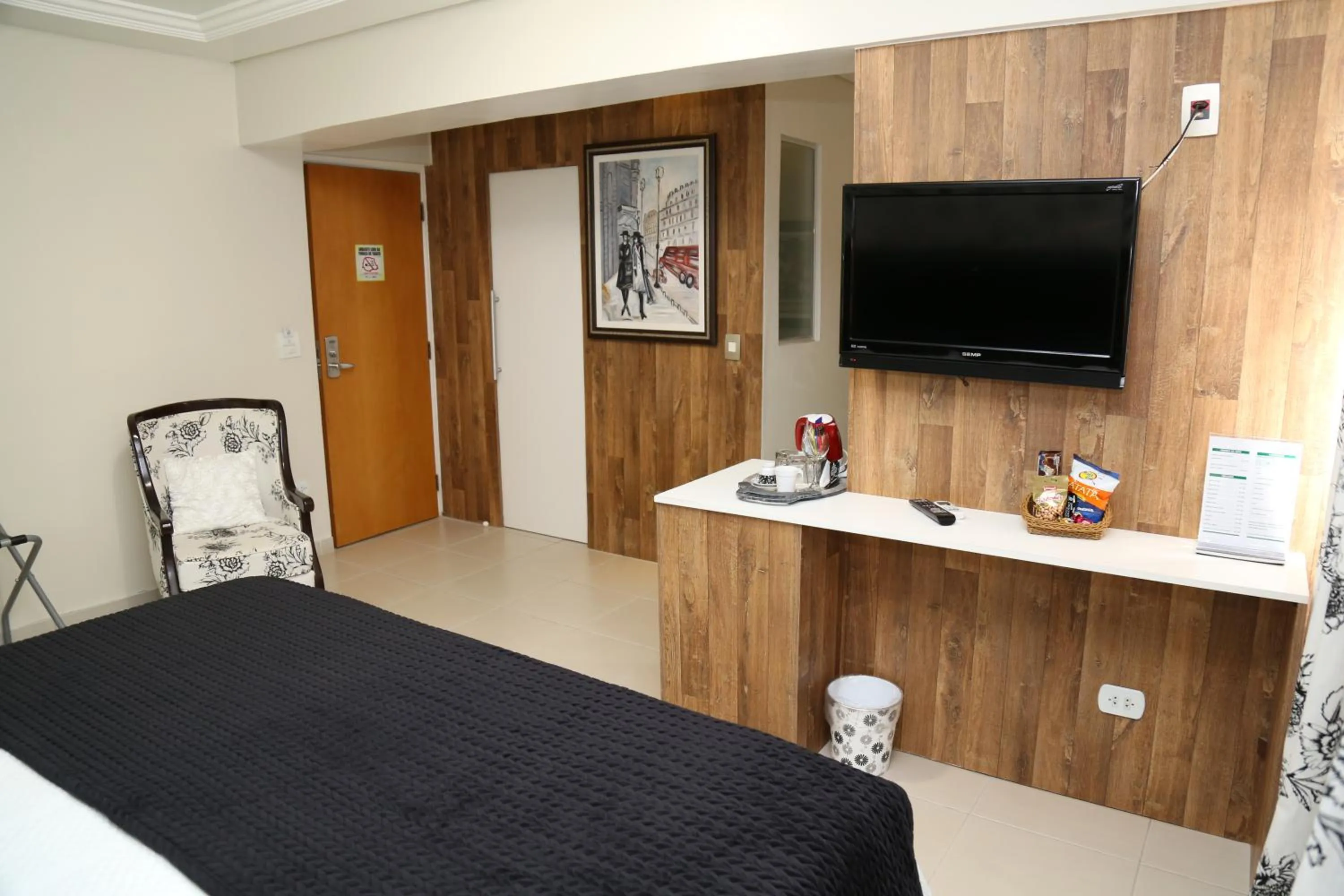 Bed in CHA Royal Plaza Hotel