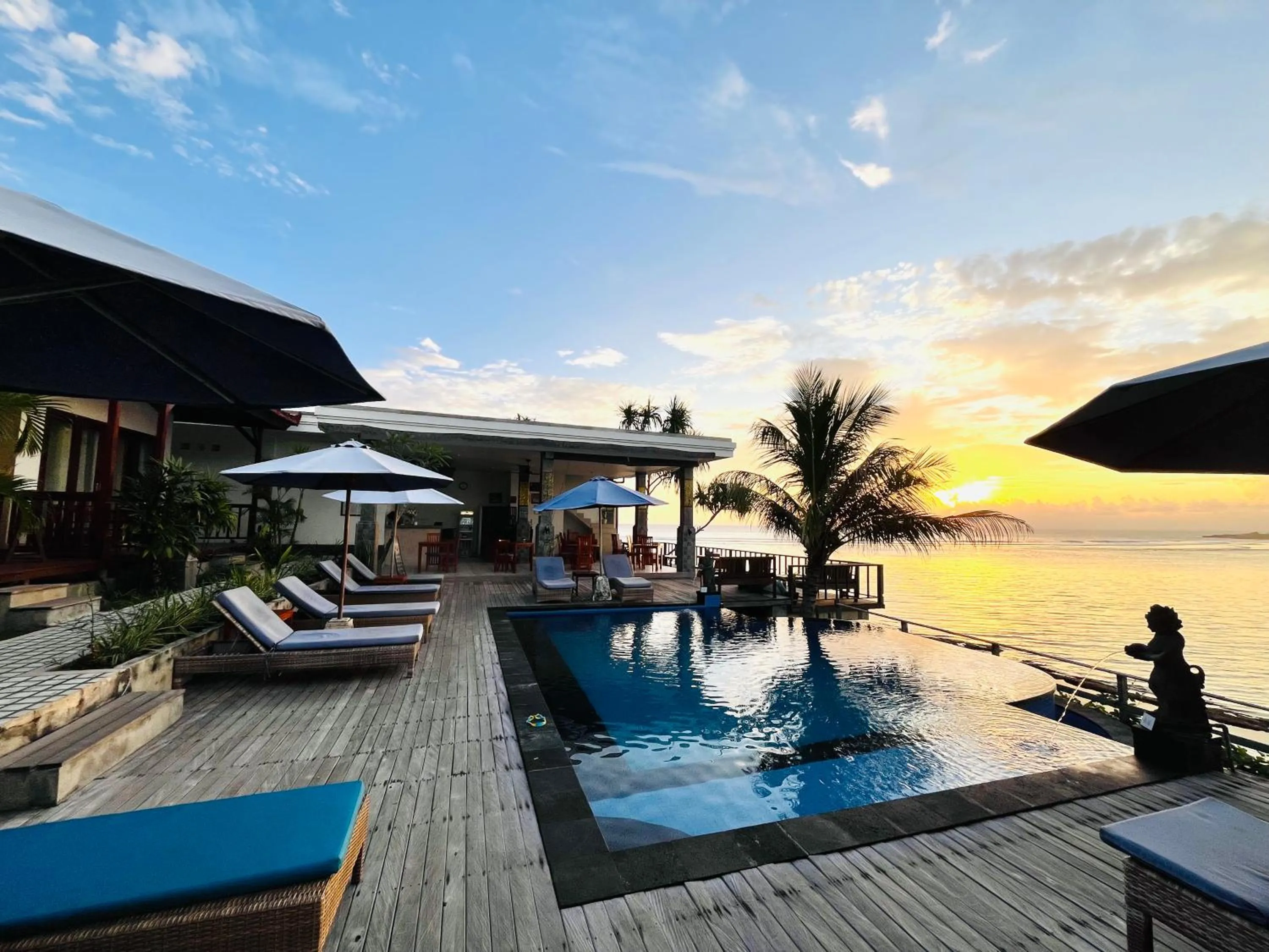 Day in Nusa Veranda Sunset Villas & Restaurant