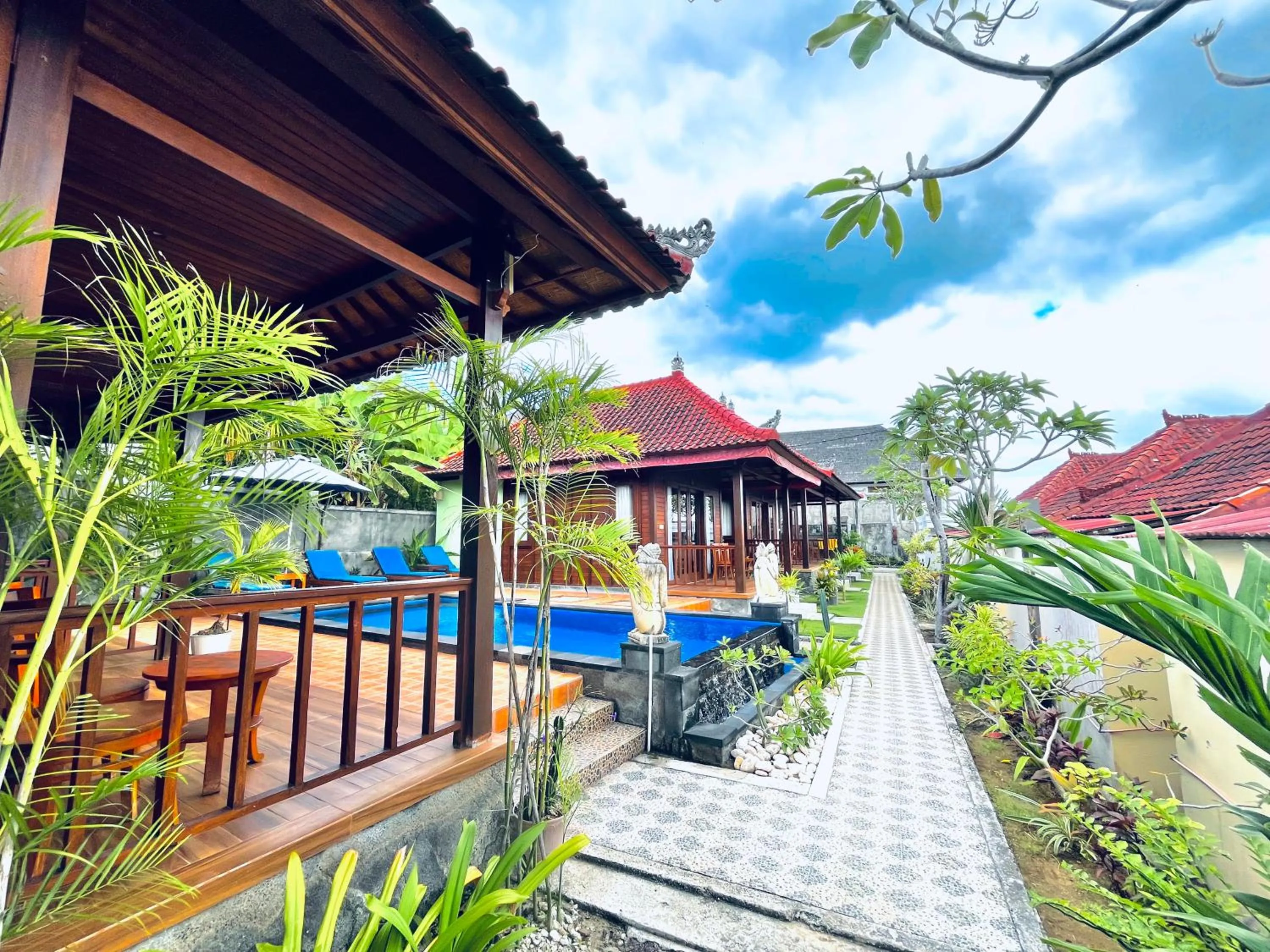 Property building in Nusa Veranda Sunset Villas & Restaurant