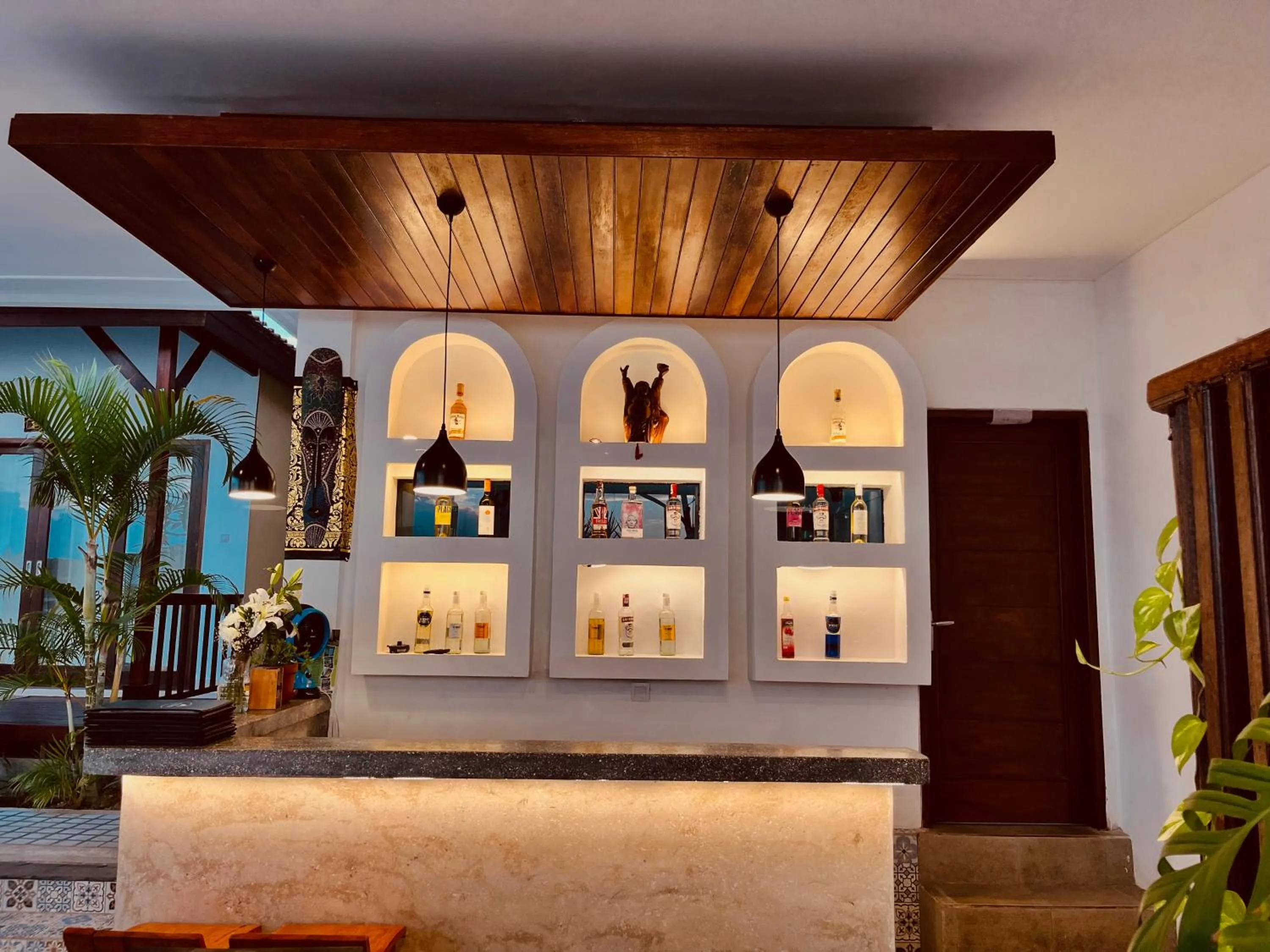 Lounge or bar in Nusa Veranda Sunset Villas & Restaurant