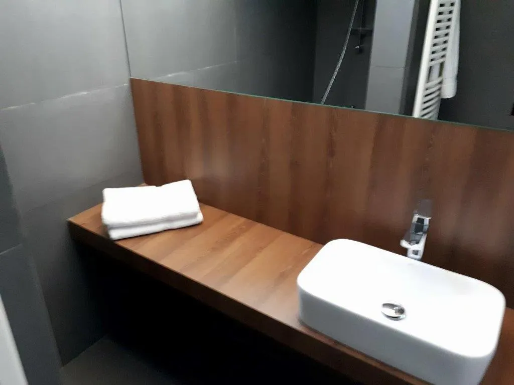 Bathroom in Le Pave Hotel