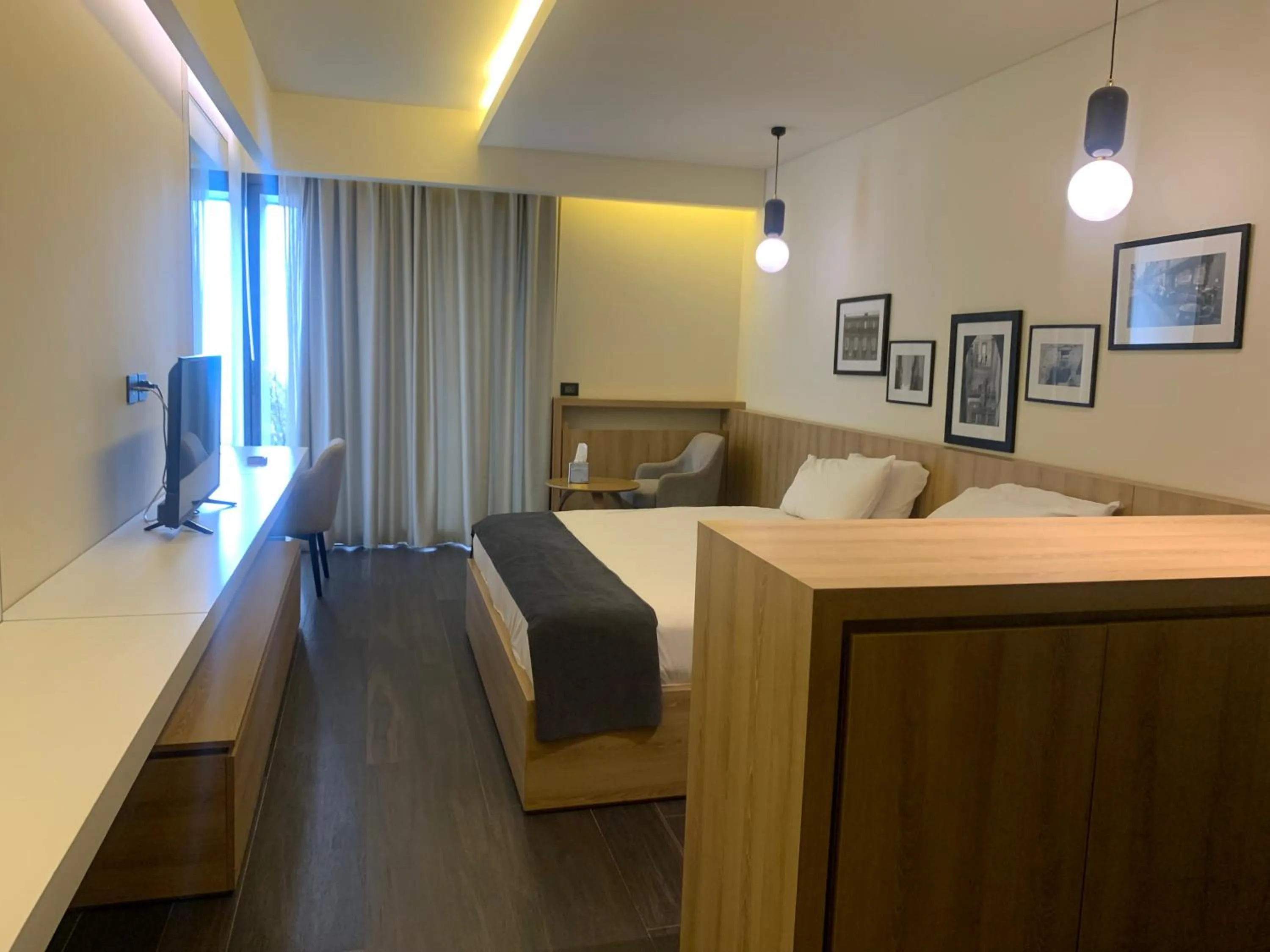 Photo of the whole room, Bed in Le Pave Hotel