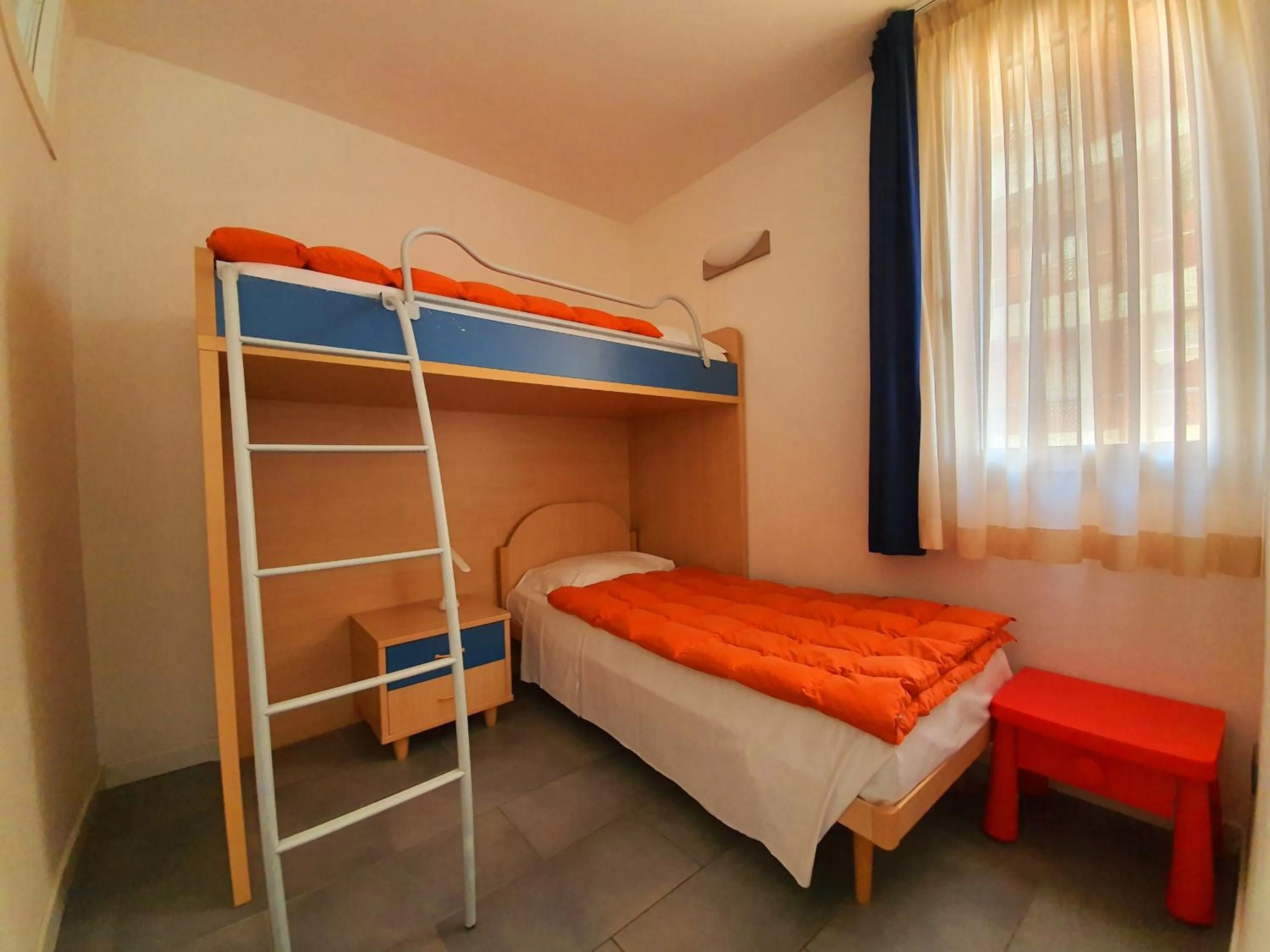 bunk bed, Bed in Residence Hotel Hungaria