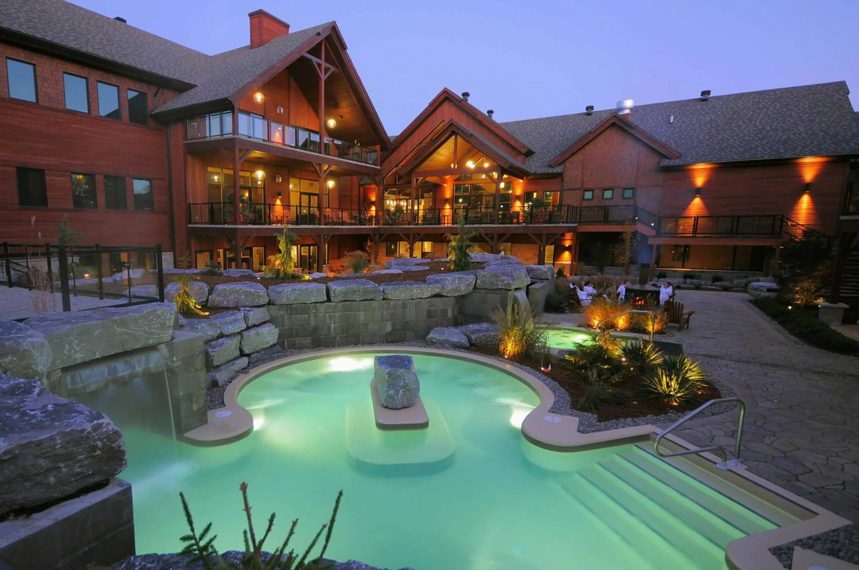 Pool view in Kinipi Spa Nordique & Hebergement