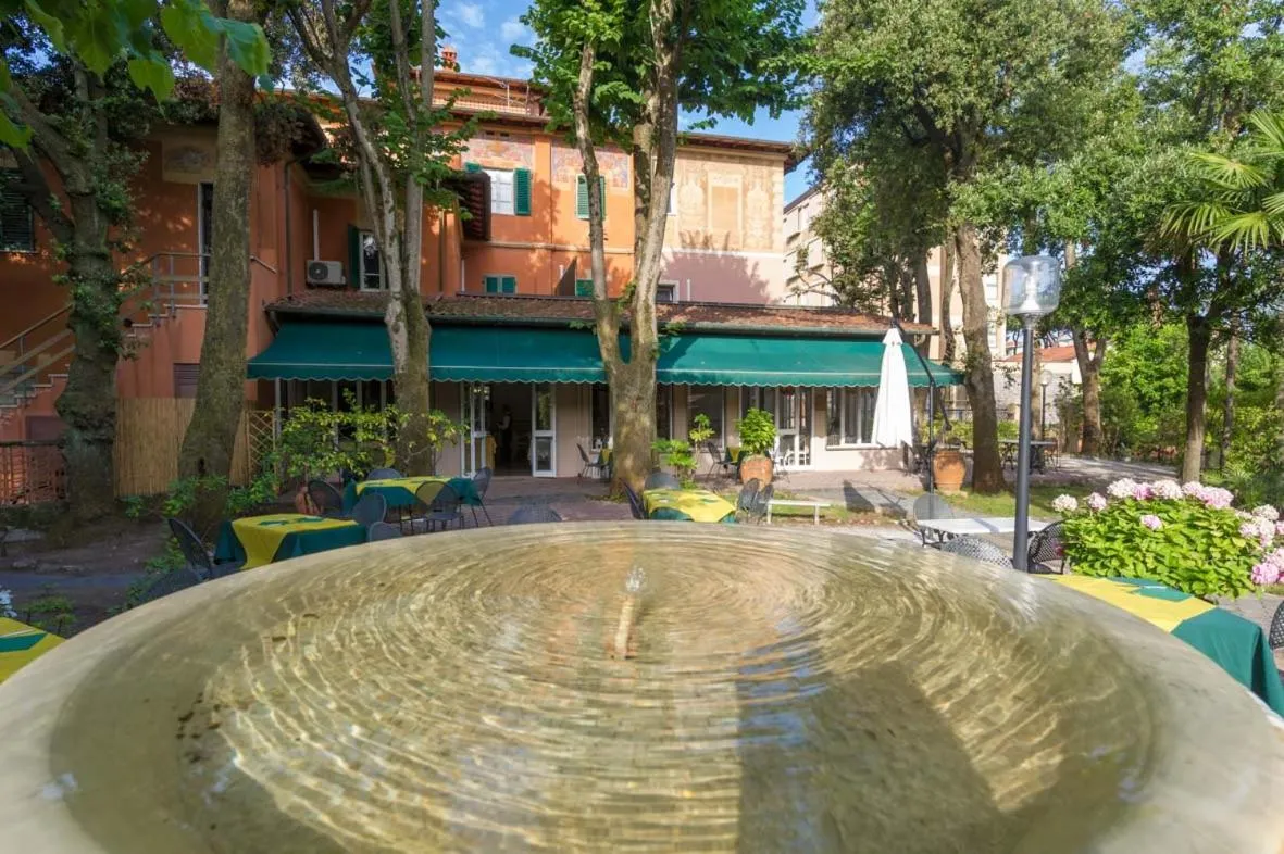 Property building in Albergo Battelli Only Adults