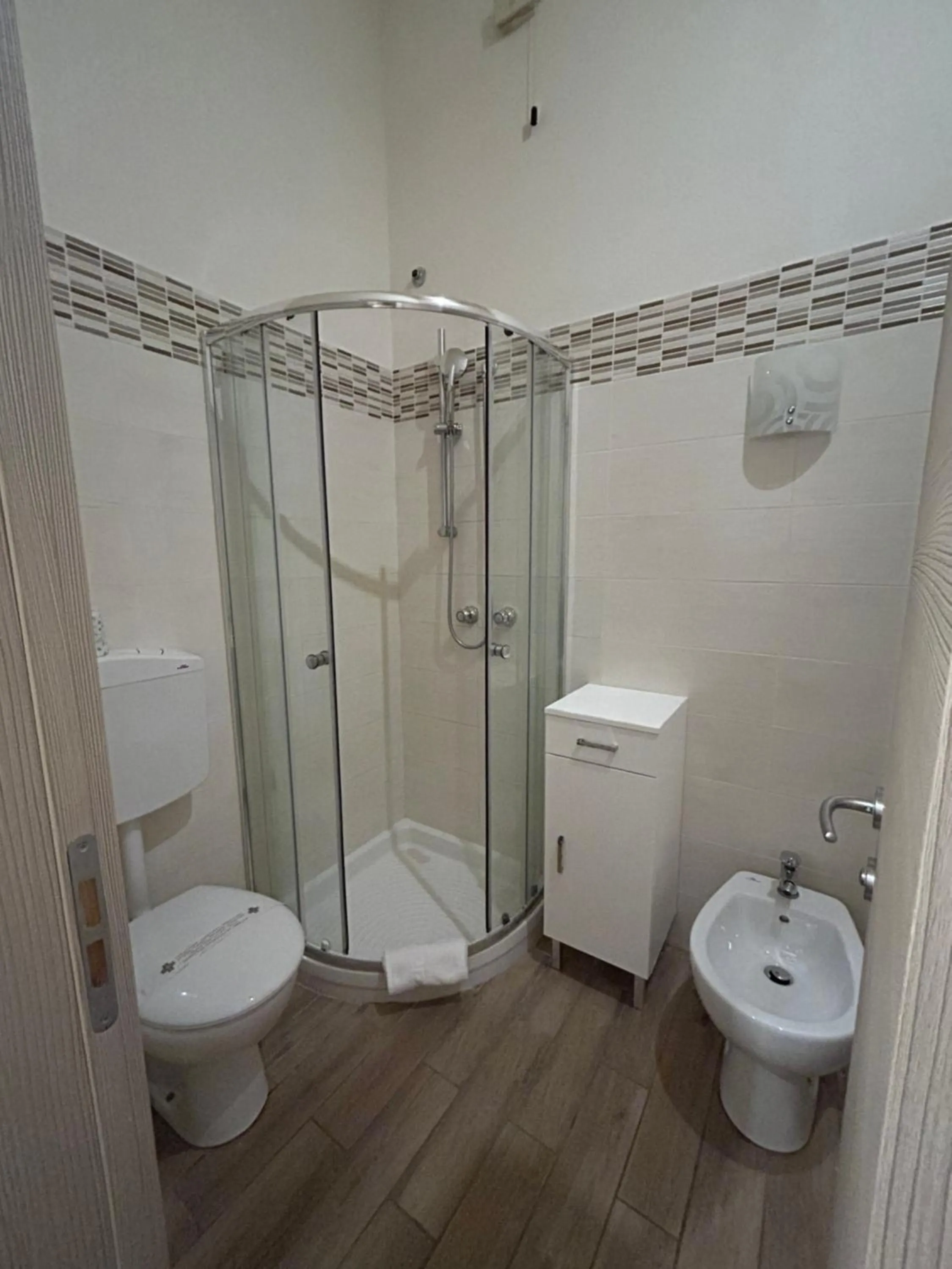 Bathroom in Albergo Battelli Only Adults