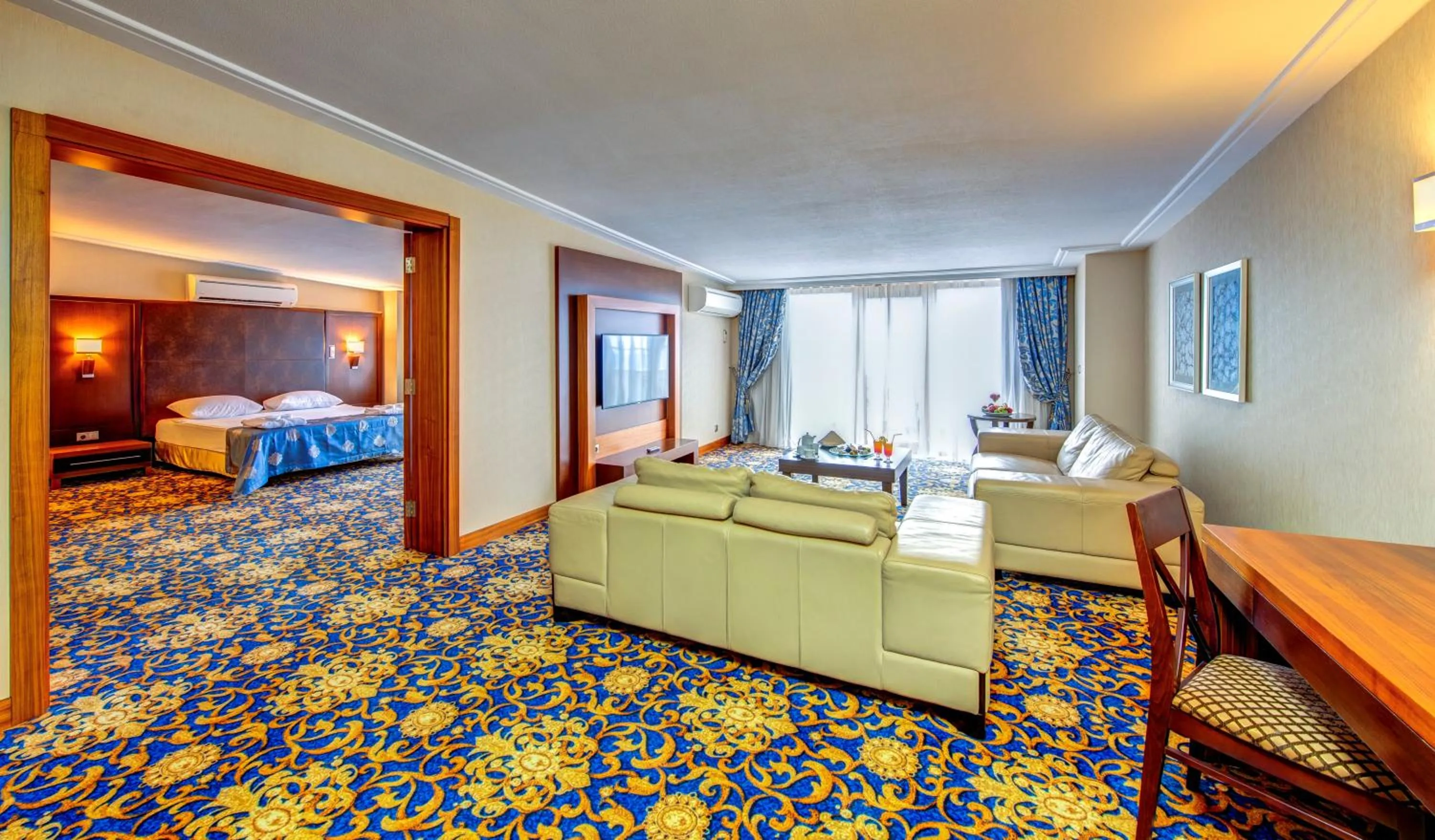 Communal lounge/ TV room, Bed in Bera Alanya Hotel - Halal All Inclusive