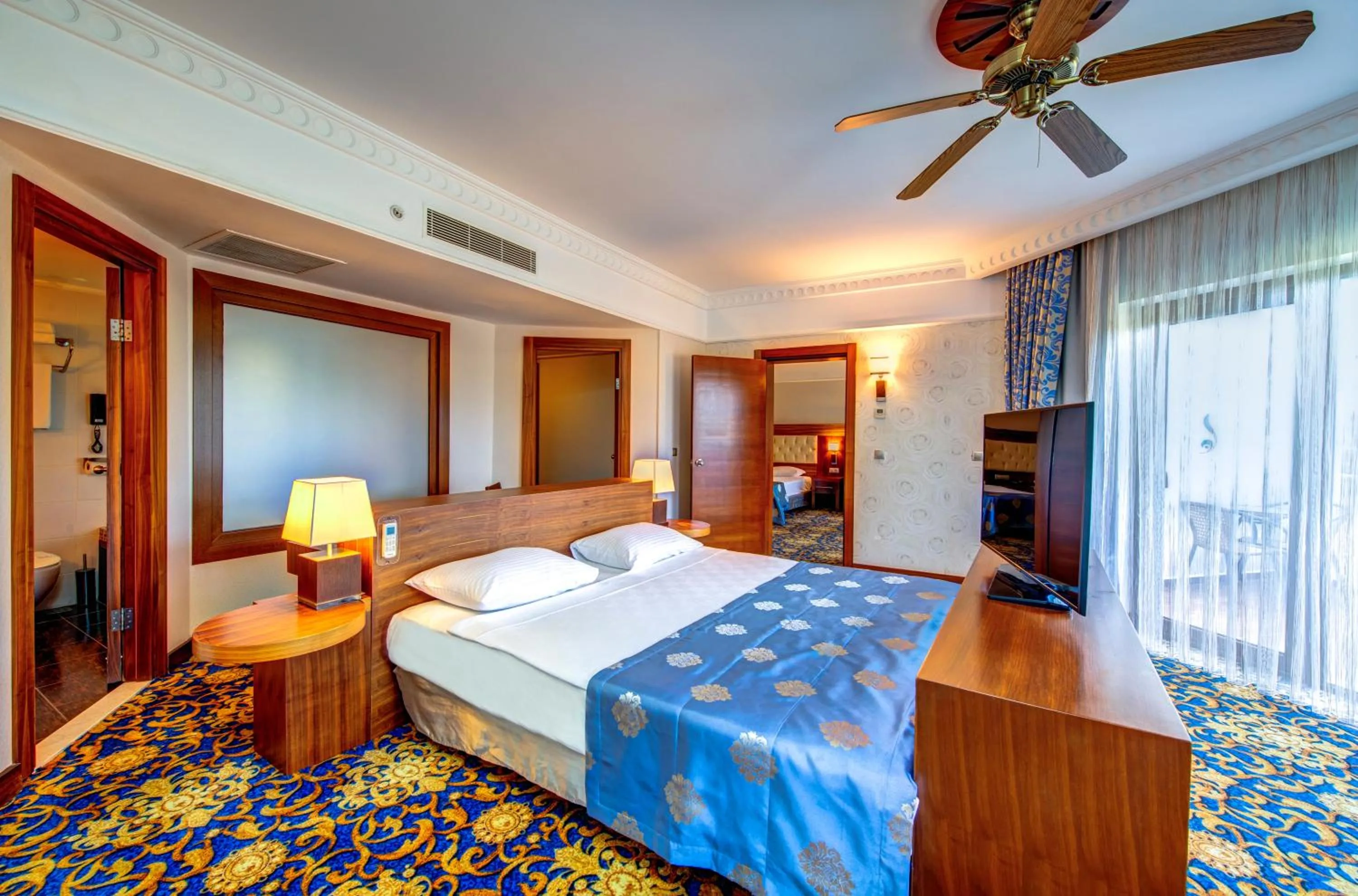 Shower, Bed in Bera Alanya Hotel - Halal All Inclusive