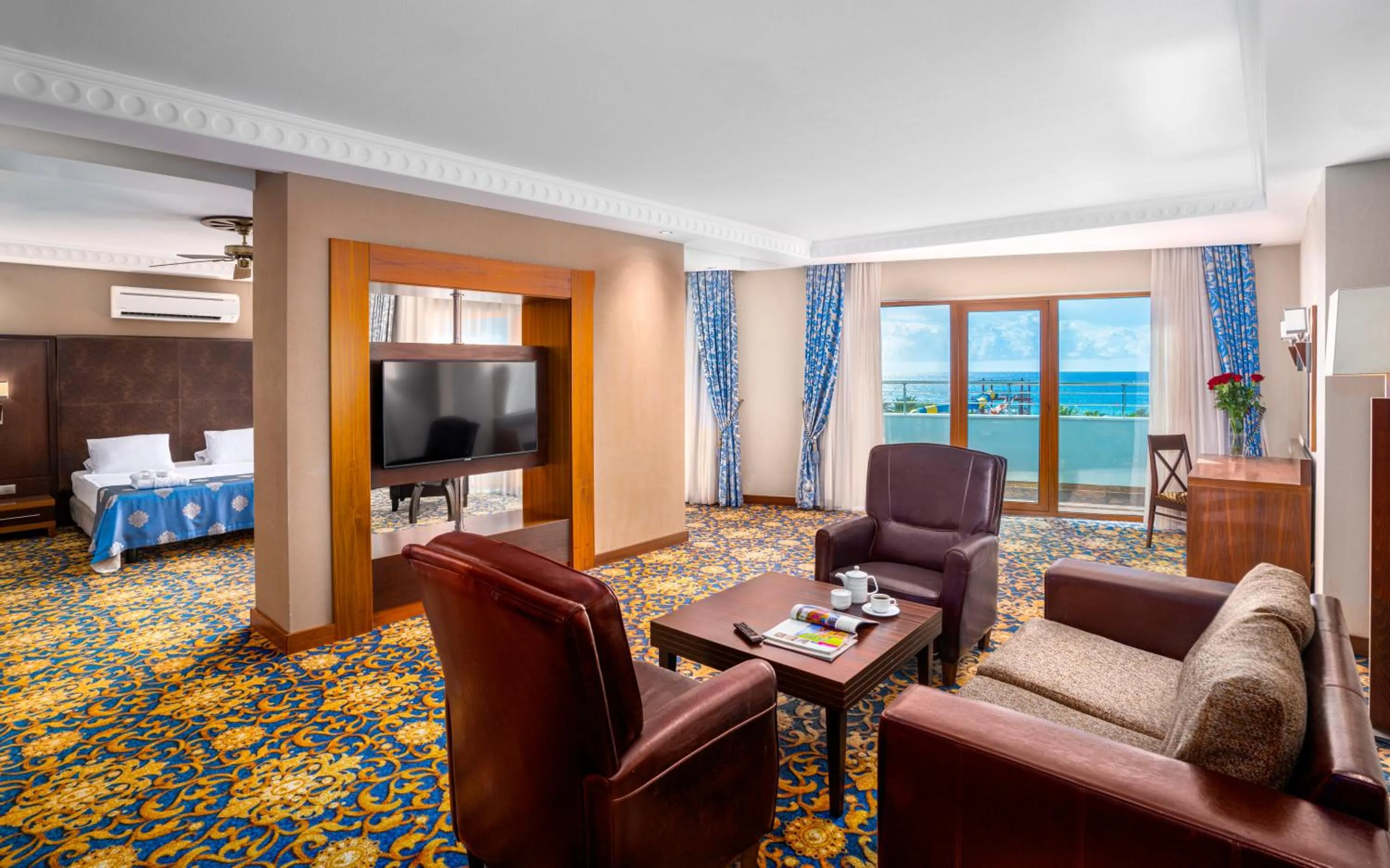 Communal lounge/ TV room, Bed in Bera Alanya Hotel - Halal All Inclusive