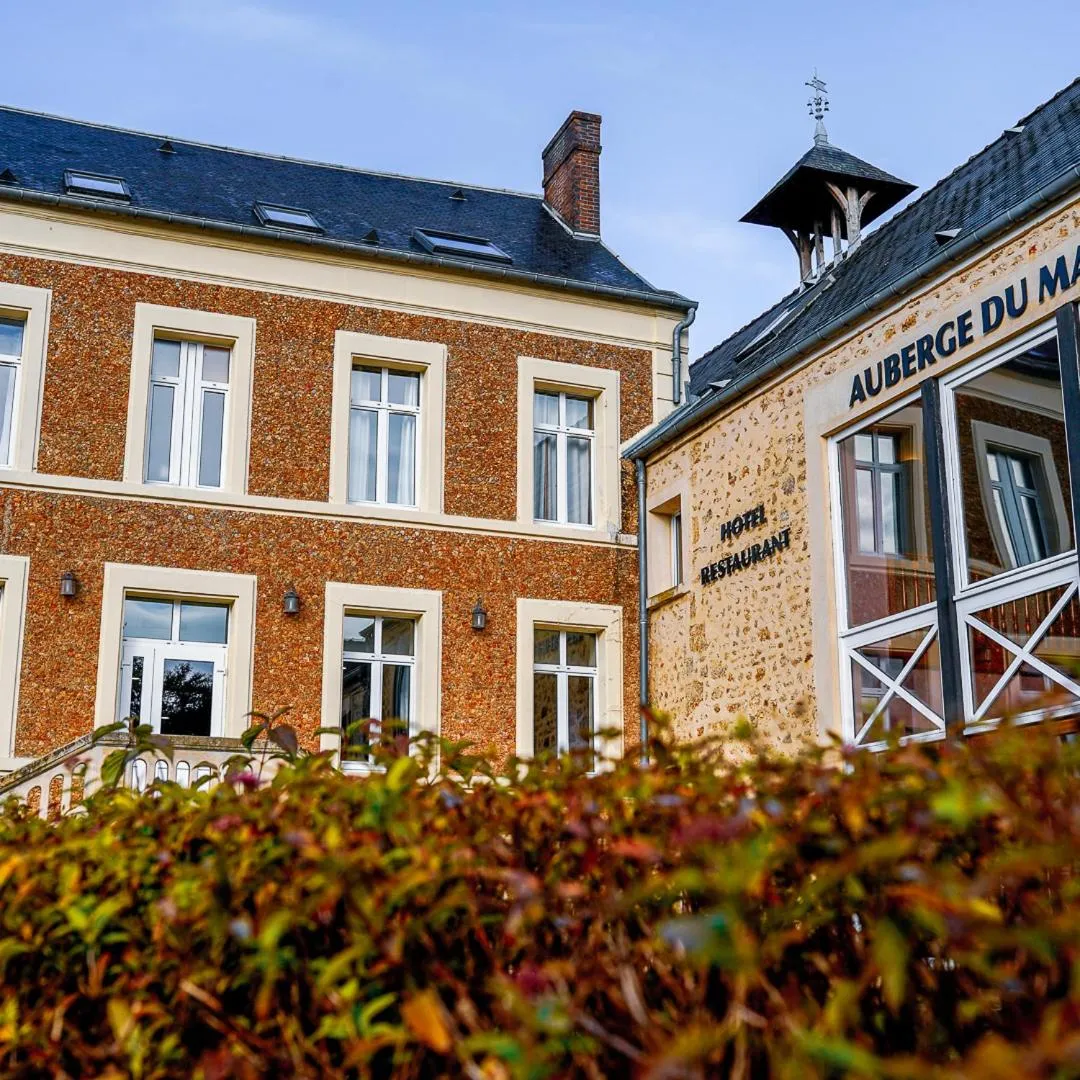 Property building in Auberge du Manet